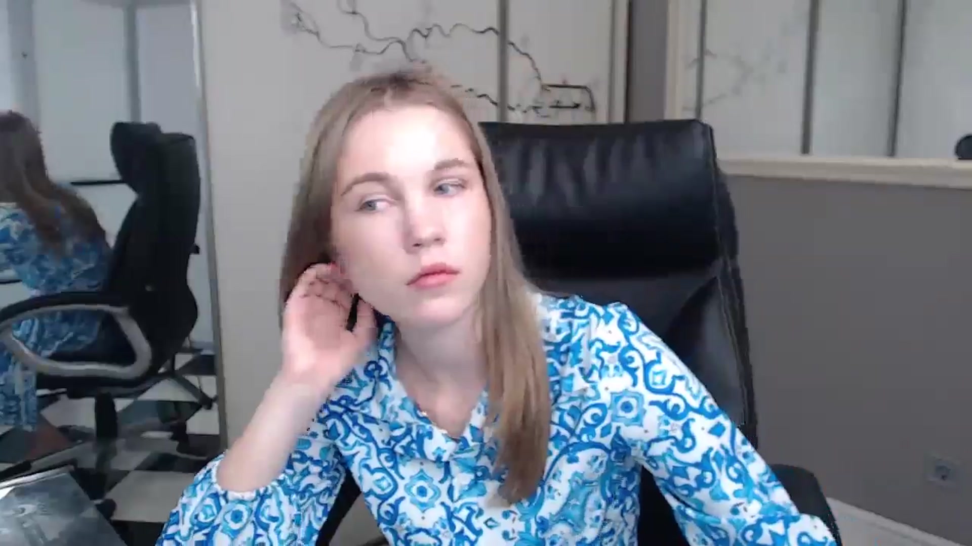 Gallery image thumbnail from Kate_Lewiss's myfreecams stream on, 06/13/2024, 06:15 image 4 of 20