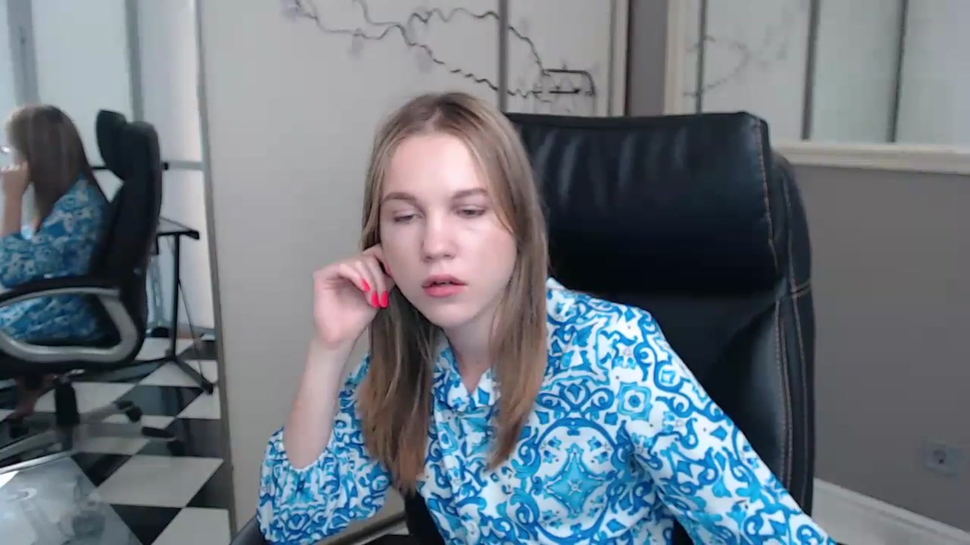 Gallery image thumbnail from Kate_Lewiss's myfreecams stream on, 06/13/2024, 07:01 image 12 of 20