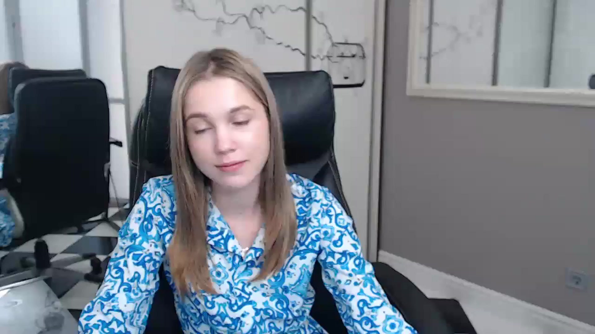 Gallery image thumbnail from Kate_Lewiss's myfreecams stream on, 06/13/2024, 09:08 image 11 of 20