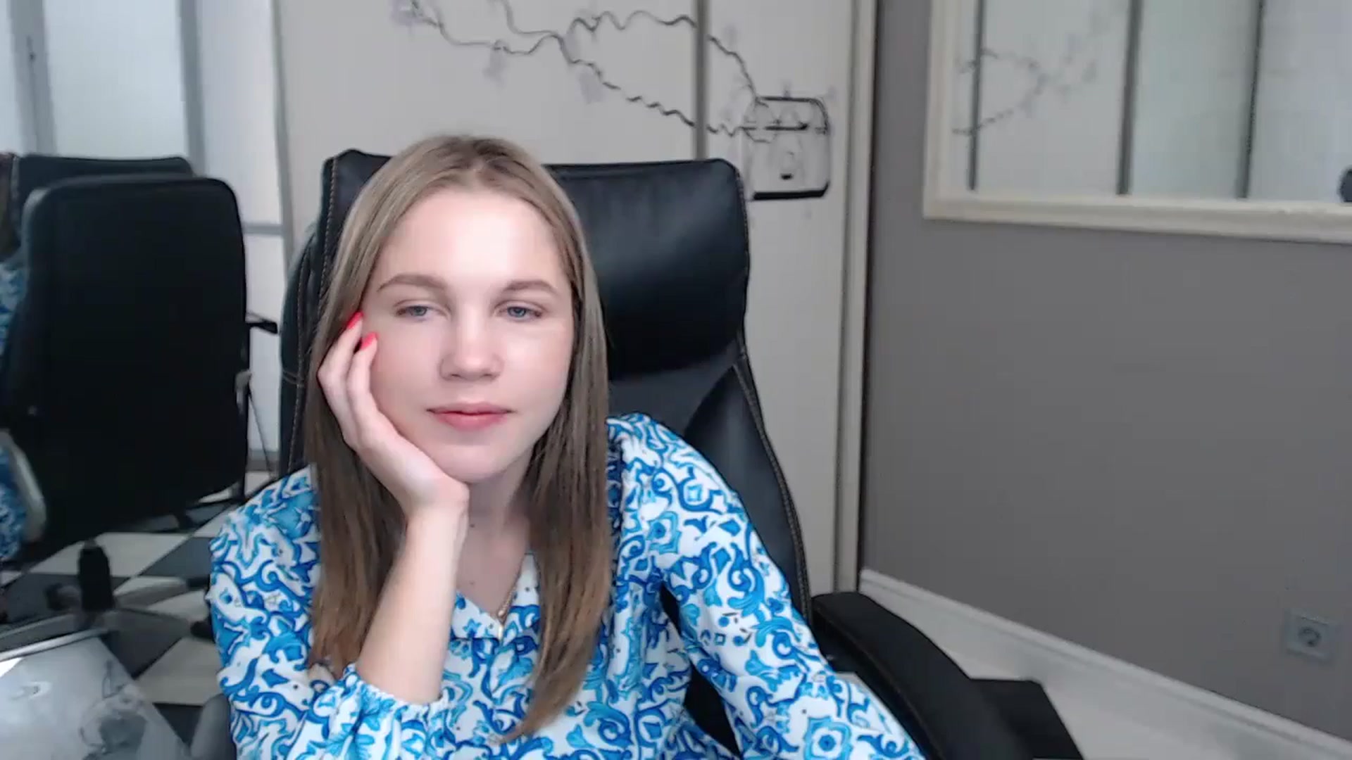 Gallery image thumbnail from Kate_Lewiss's myfreecams stream on, 06/13/2024, 09:08 image 8 of 20