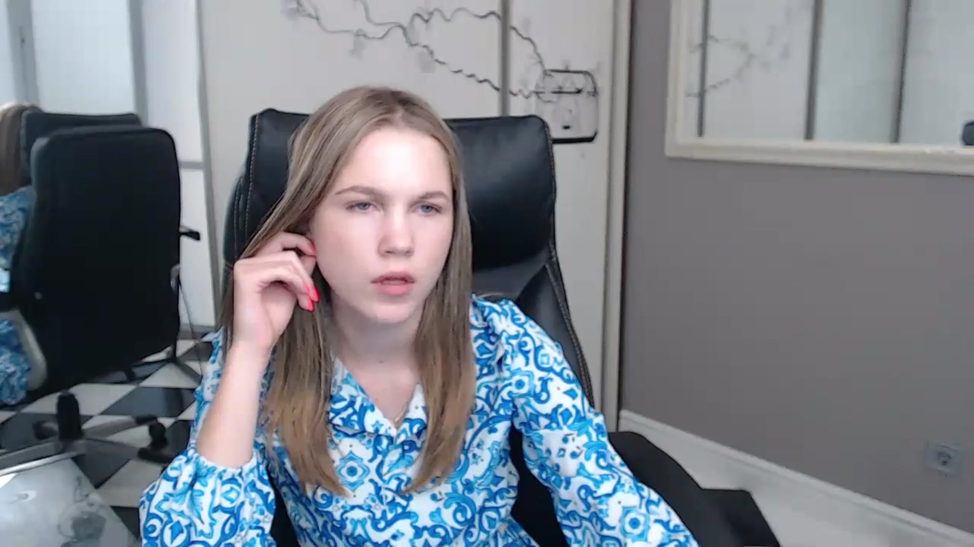 Gallery image thumbnail from Kate_Lewiss's myfreecams stream on, 06/13/2024, 09:08 image 14 of 20