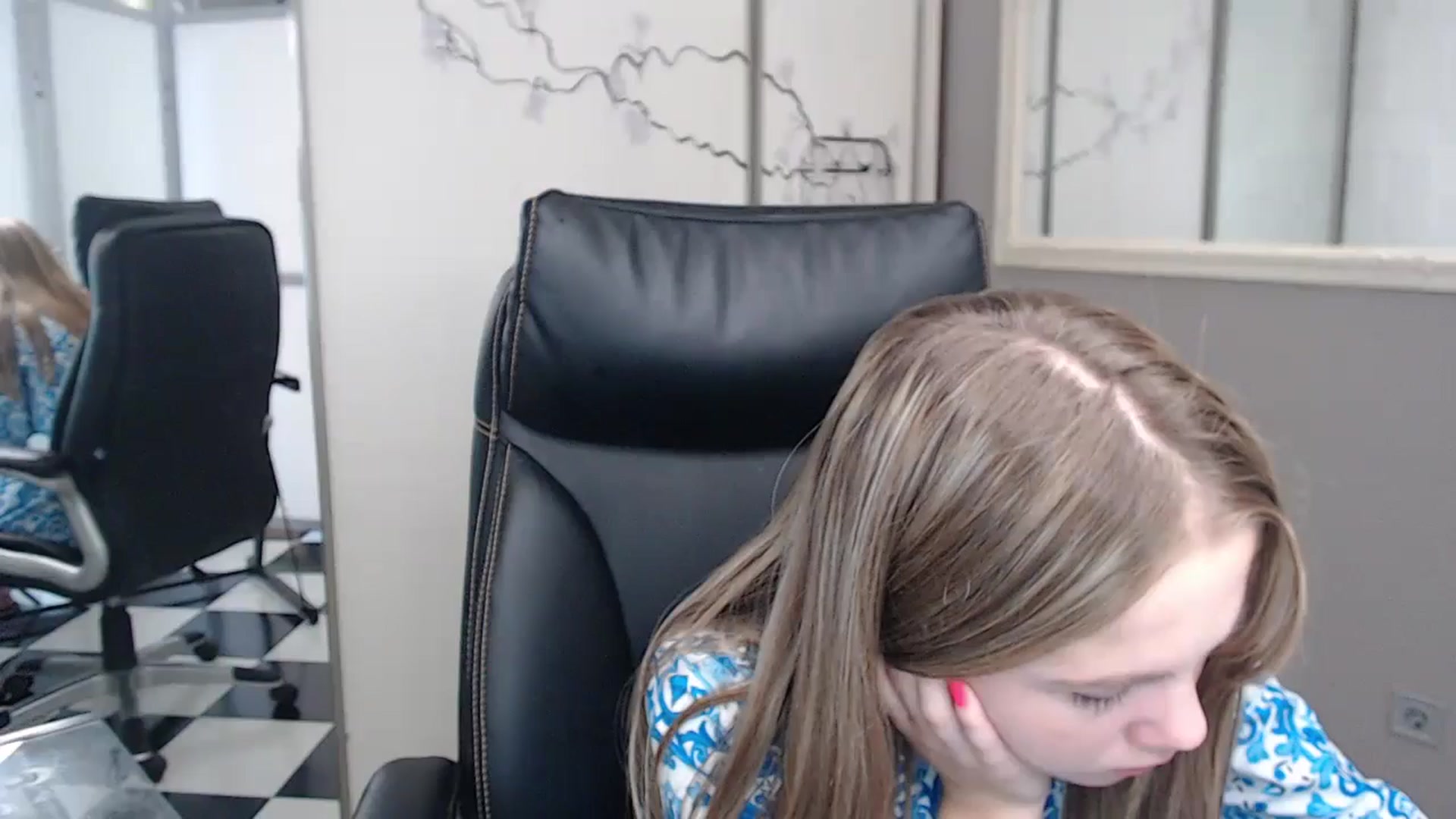 Gallery image thumbnail from Kate_Lewiss's myfreecams stream on, 06/13/2024, 11:09 image 3 of 20