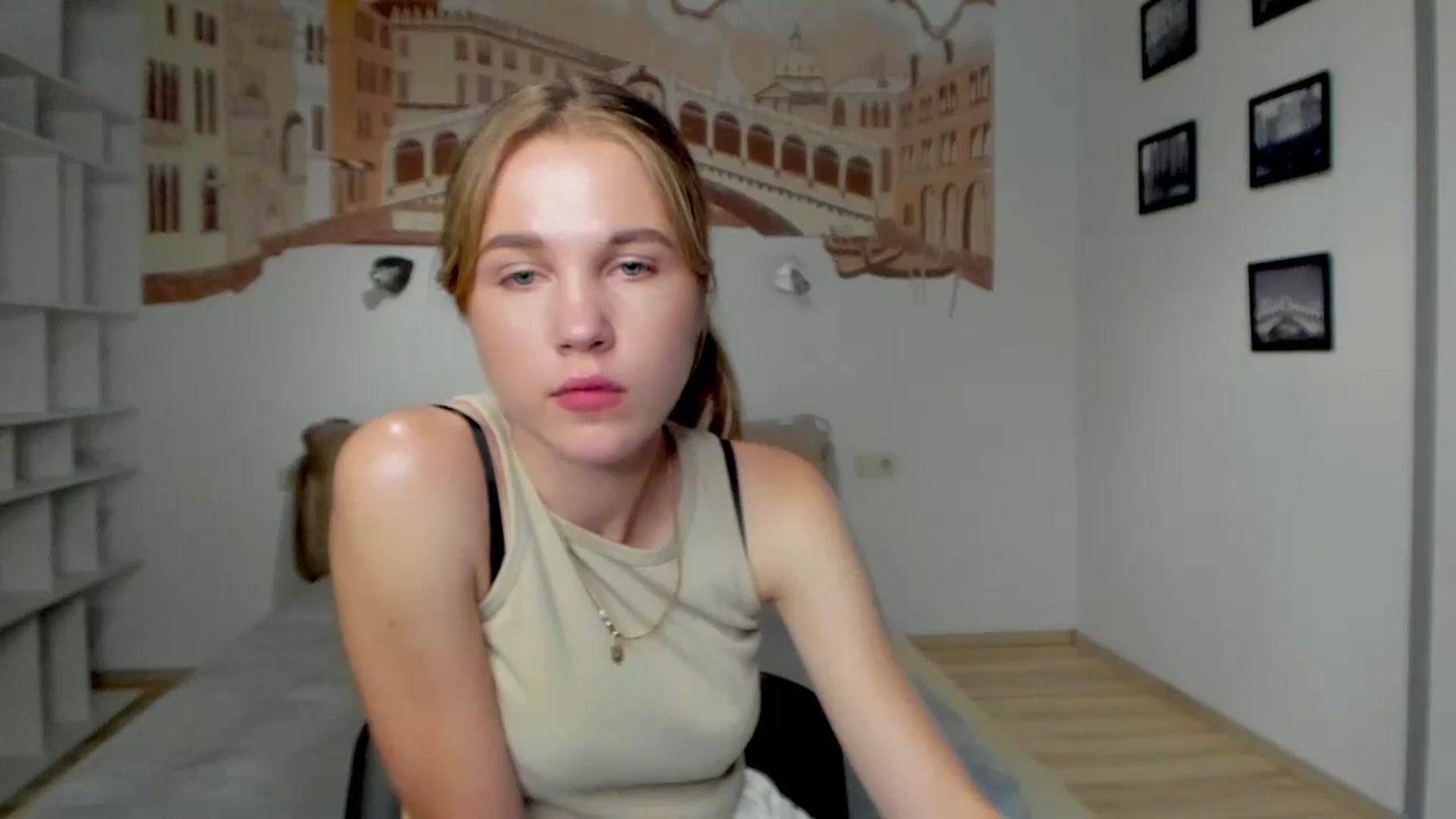 Gallery image thumbnail from Kate_Lewiss's myfreecams stream on, 06/16/2024, 08:13 image 19 of 20