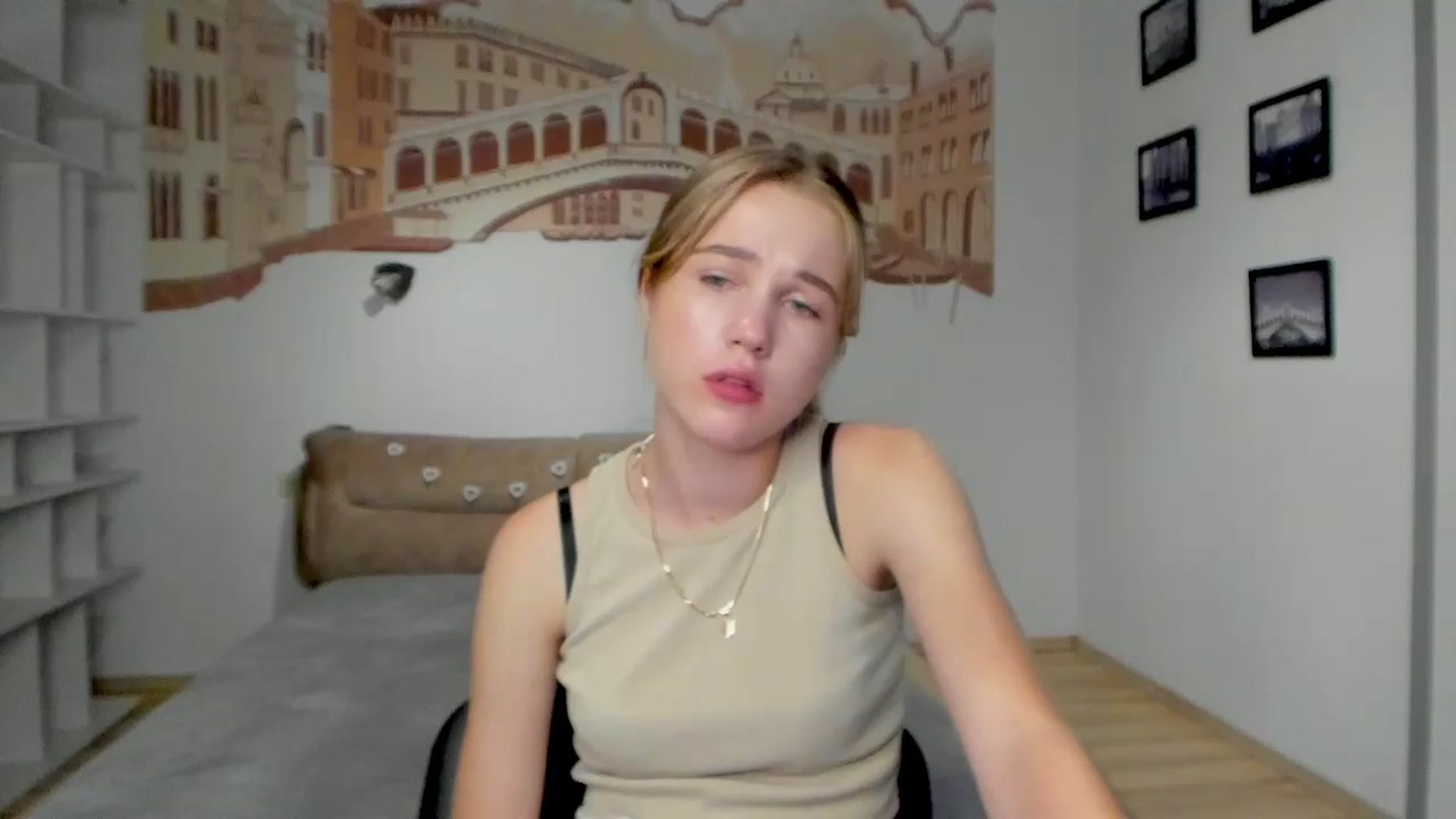 Gallery image thumbnail from Kate_Lewiss's myfreecams stream on, 06/16/2024, 08:13 image 3 of 20
