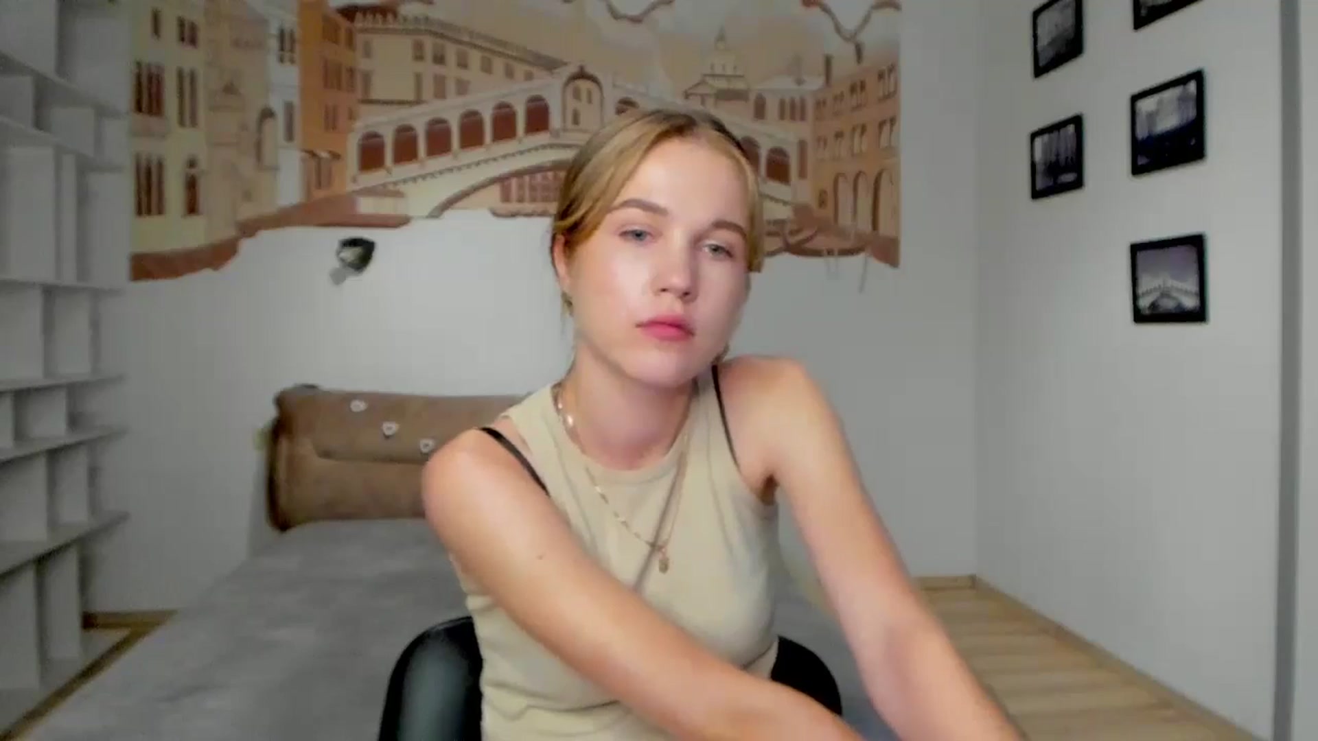 Gallery image thumbnail from Kate_Lewiss's myfreecams stream on, 06/16/2024, 08:13 image 8 of 20