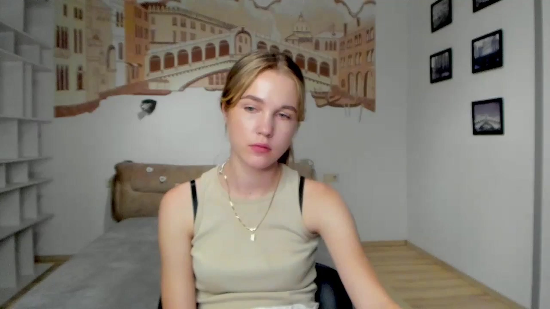 Gallery image thumbnail from Kate_Lewiss's myfreecams stream on, 06/16/2024, 08:13 image 1 of 20
