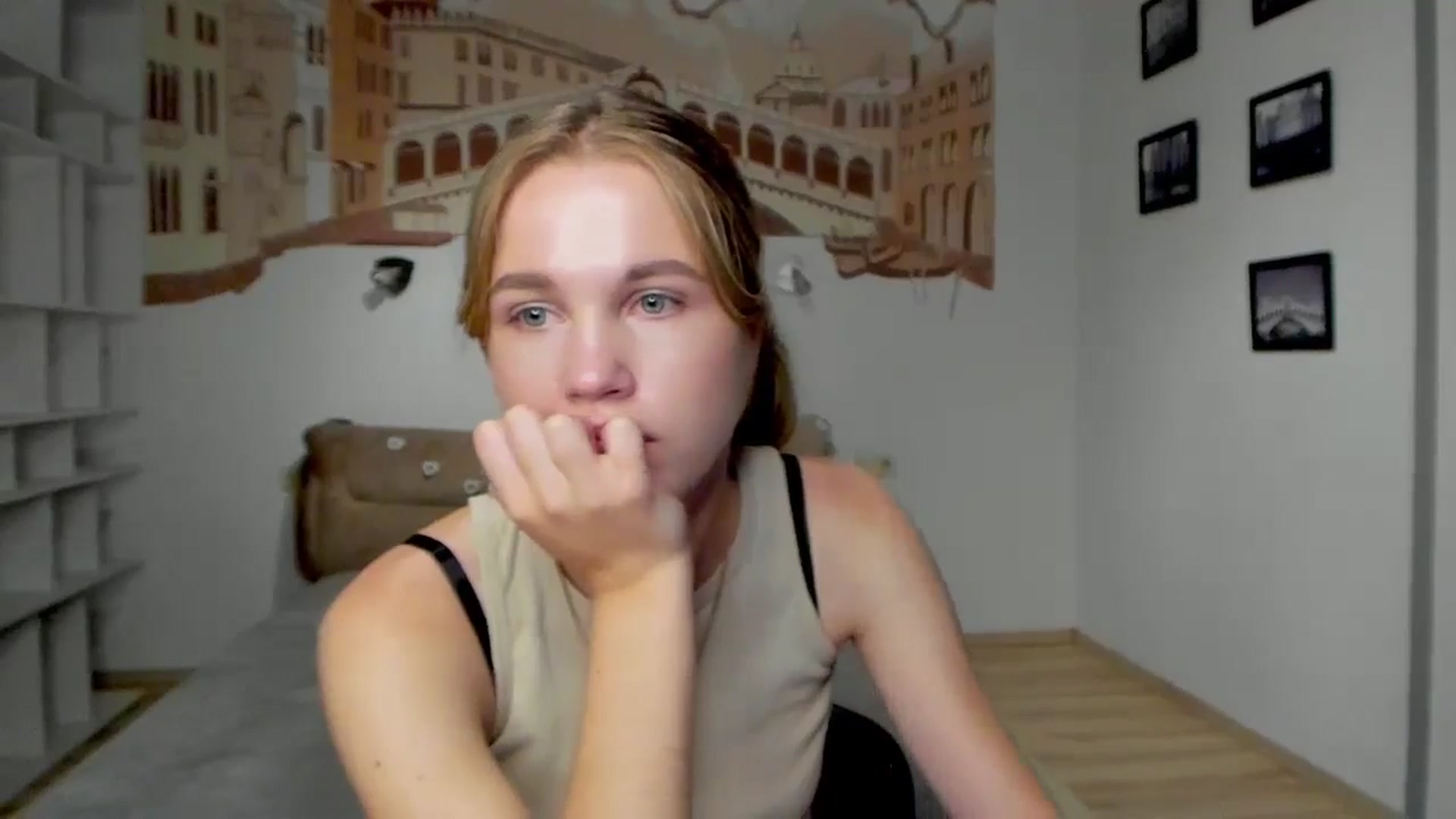 Gallery image thumbnail from Kate_Lewiss's myfreecams stream on, 06/16/2024, 09:05 image 5 of 20