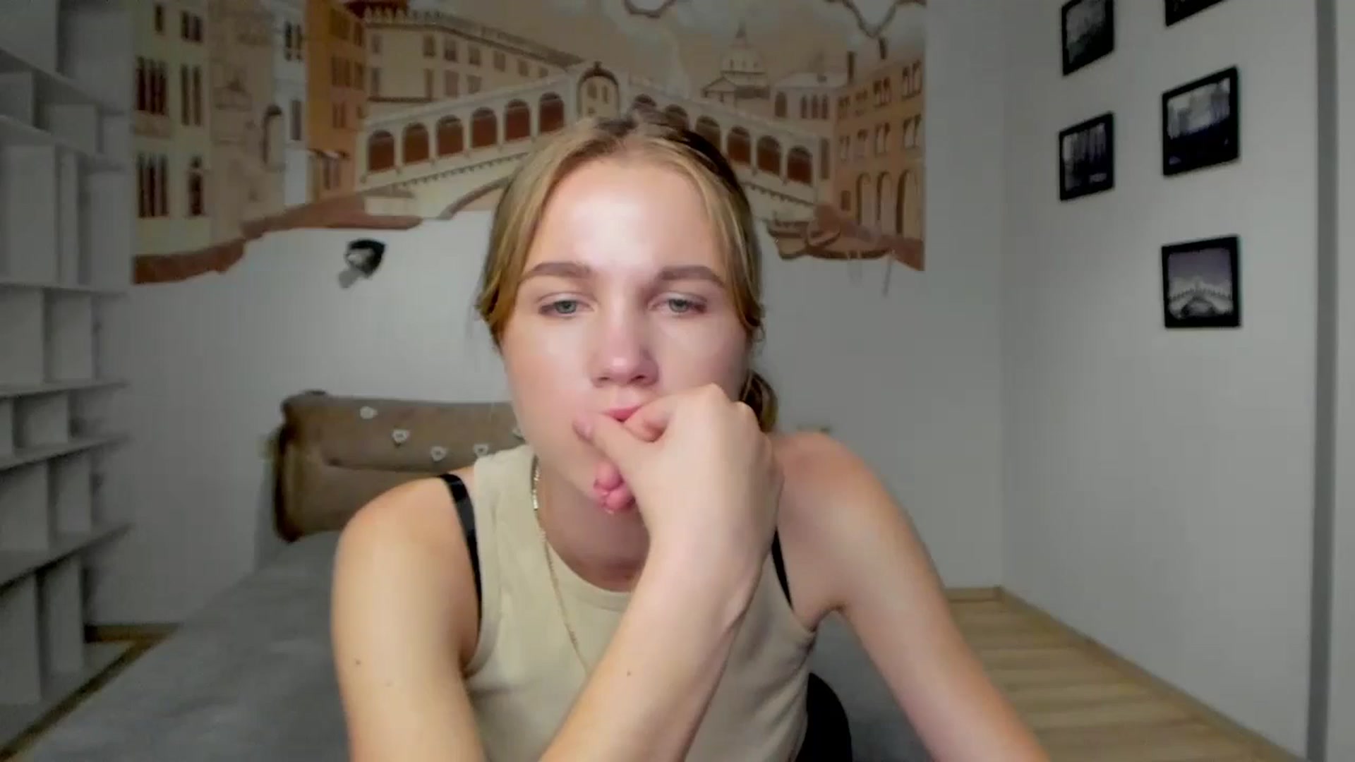 Gallery image thumbnail from Kate_Lewiss's myfreecams stream on, 06/16/2024, 09:05 image 18 of 20