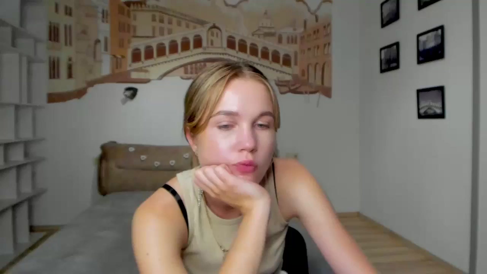 Gallery image thumbnail from Kate_Lewiss's myfreecams stream on, 06/16/2024, 10:48 image 14 of 20