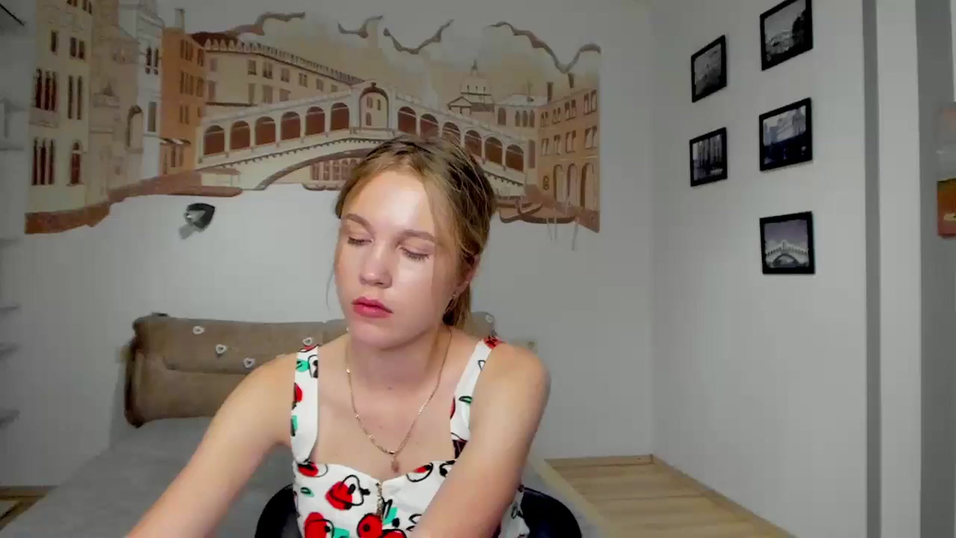 Gallery image thumbnail from Kate_Lewiss's myfreecams stream on, 06/17/2024, 09:27 image 4 of 20