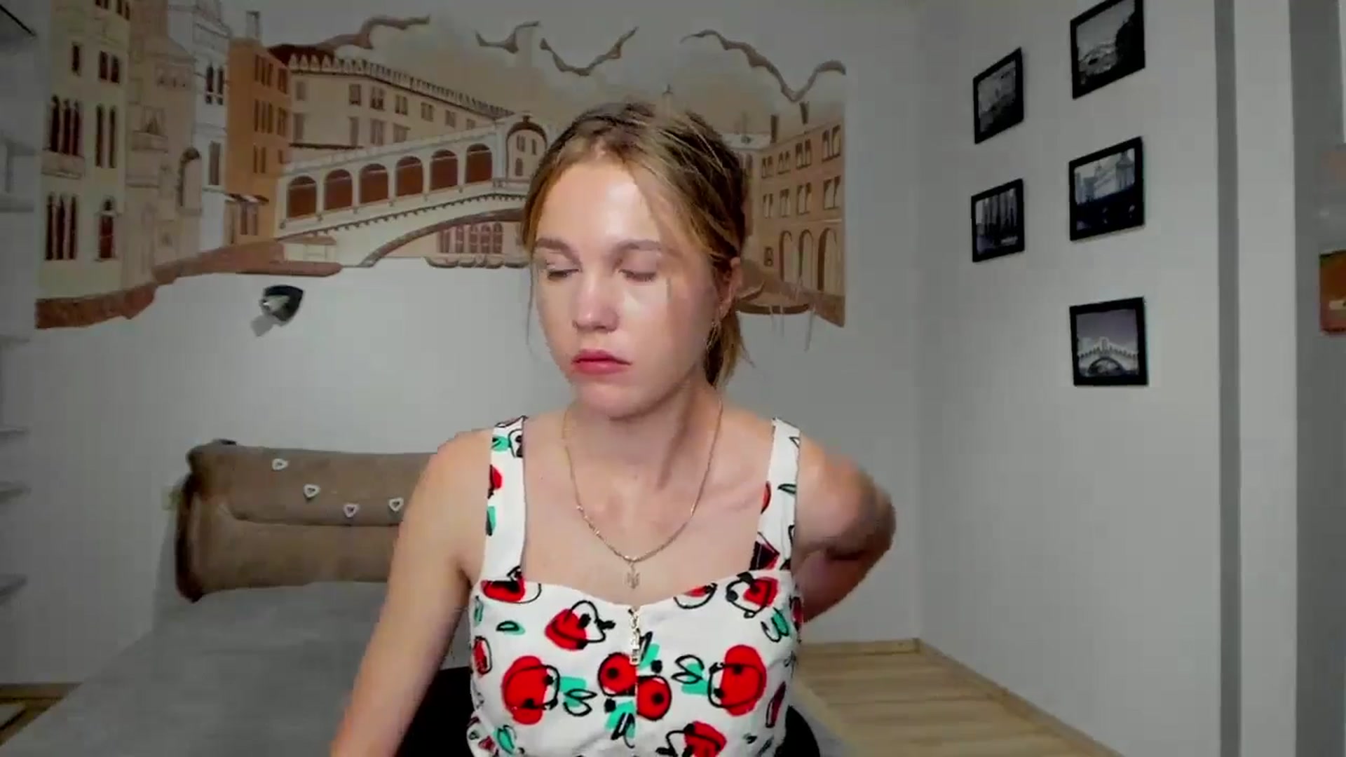 Gallery image thumbnail from Kate_Lewiss's myfreecams stream on, 06/17/2024, 09:27 image 9 of 20