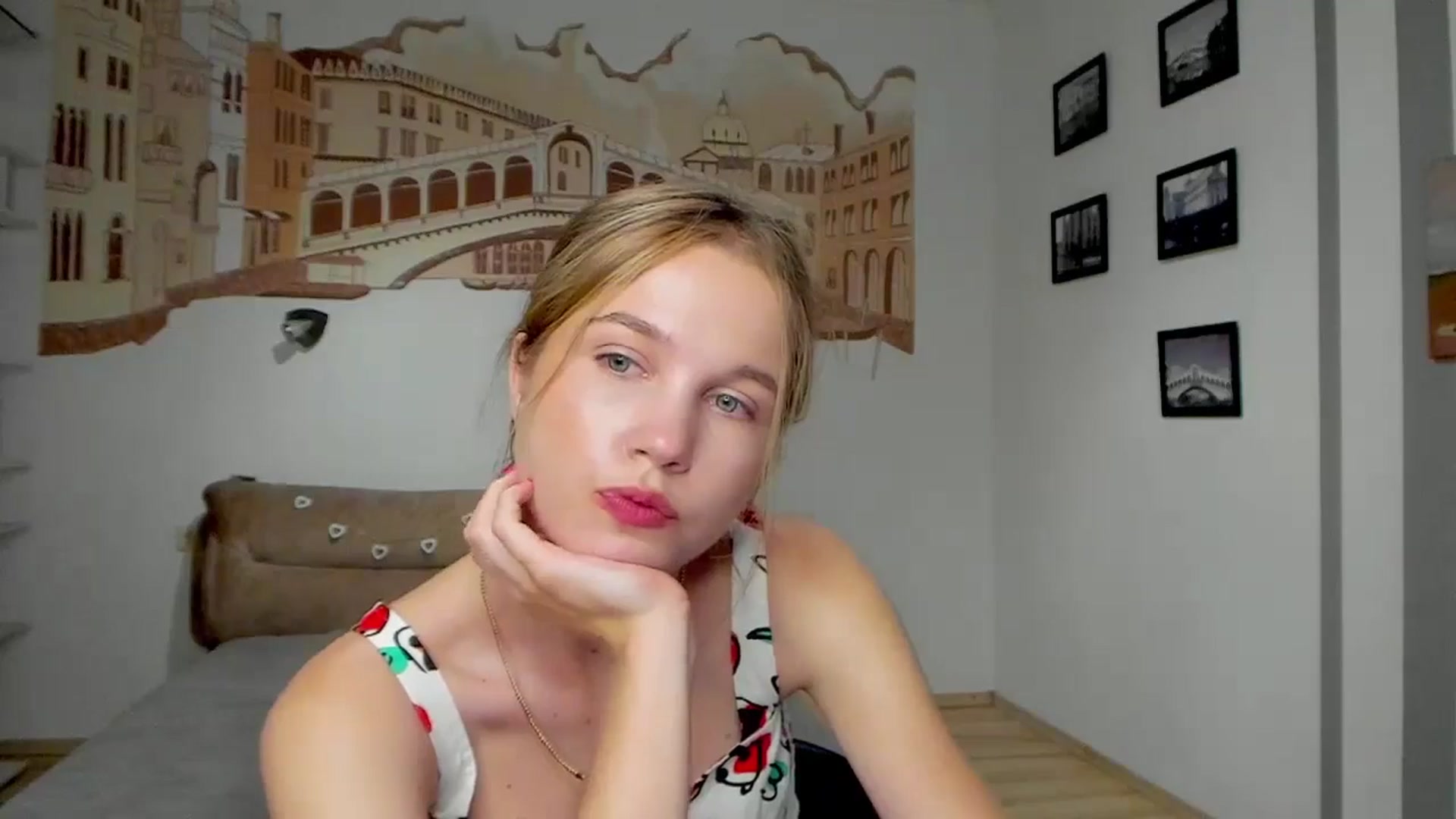 Gallery image thumbnail from Kate_Lewiss's myfreecams stream on, 06/17/2024, 09:27 image 18 of 20