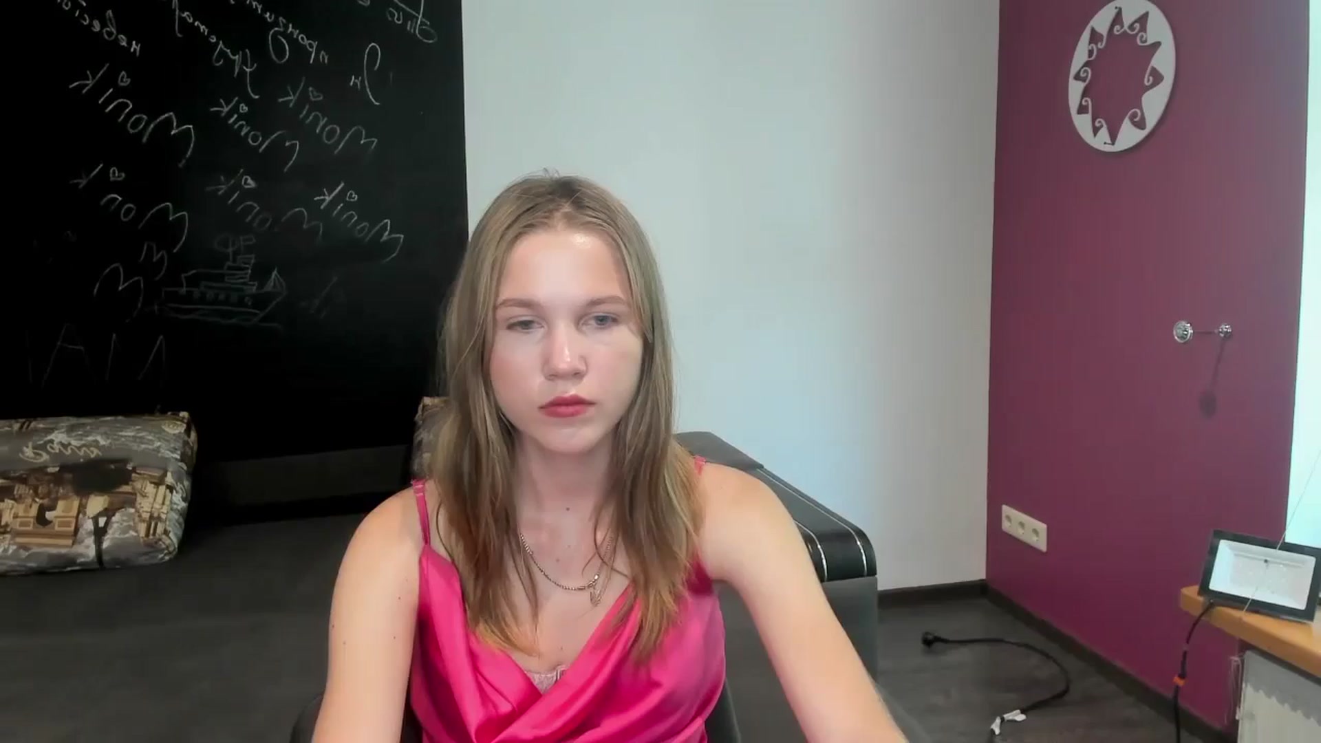 Gallery image thumbnail from Kate_Lewiss's myfreecams stream on, 06/18/2024, 11:01 image 1 of 20