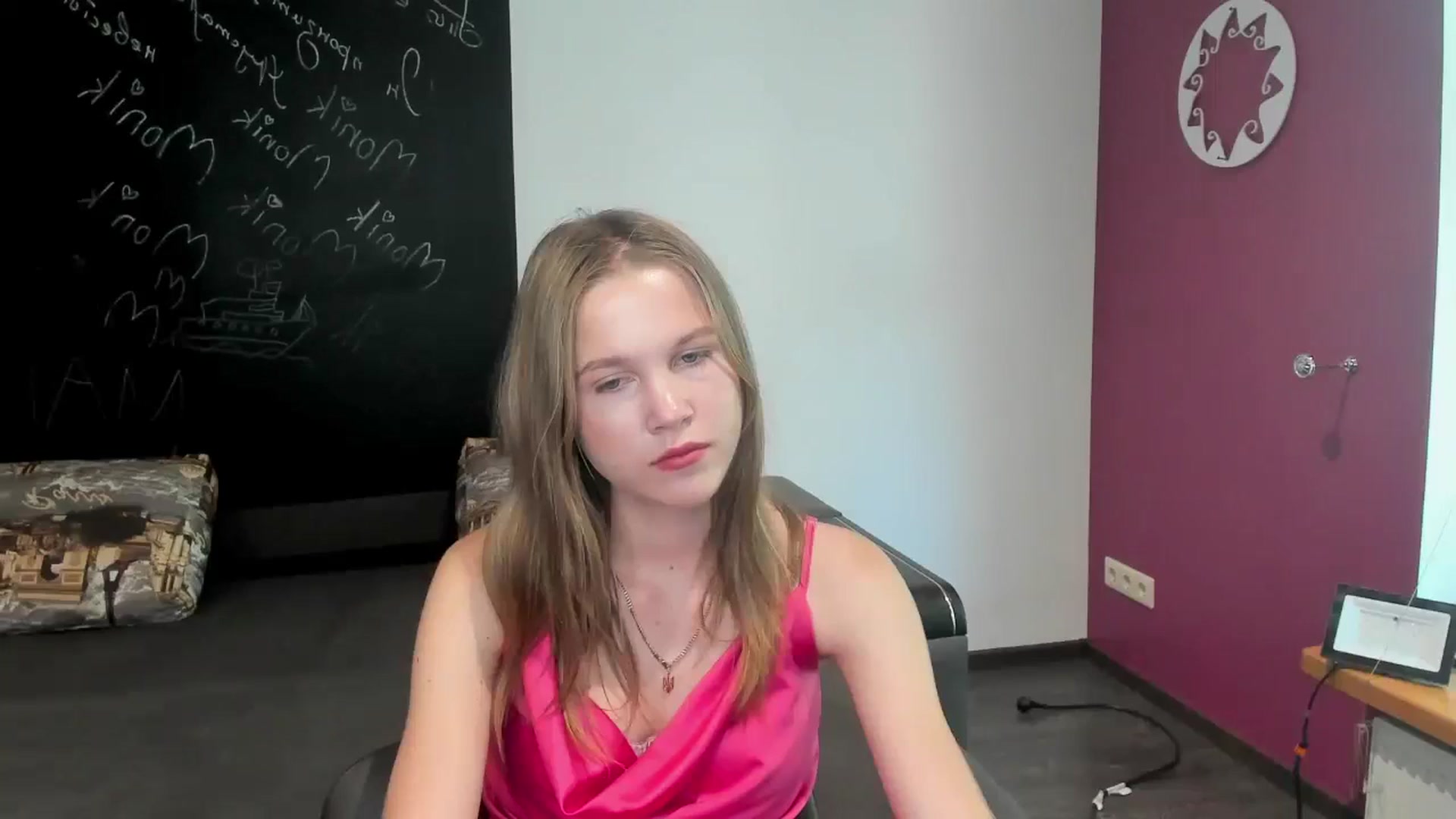 Gallery image thumbnail from Kate_Lewiss's myfreecams stream on, 06/18/2024, 11:01 image 13 of 20