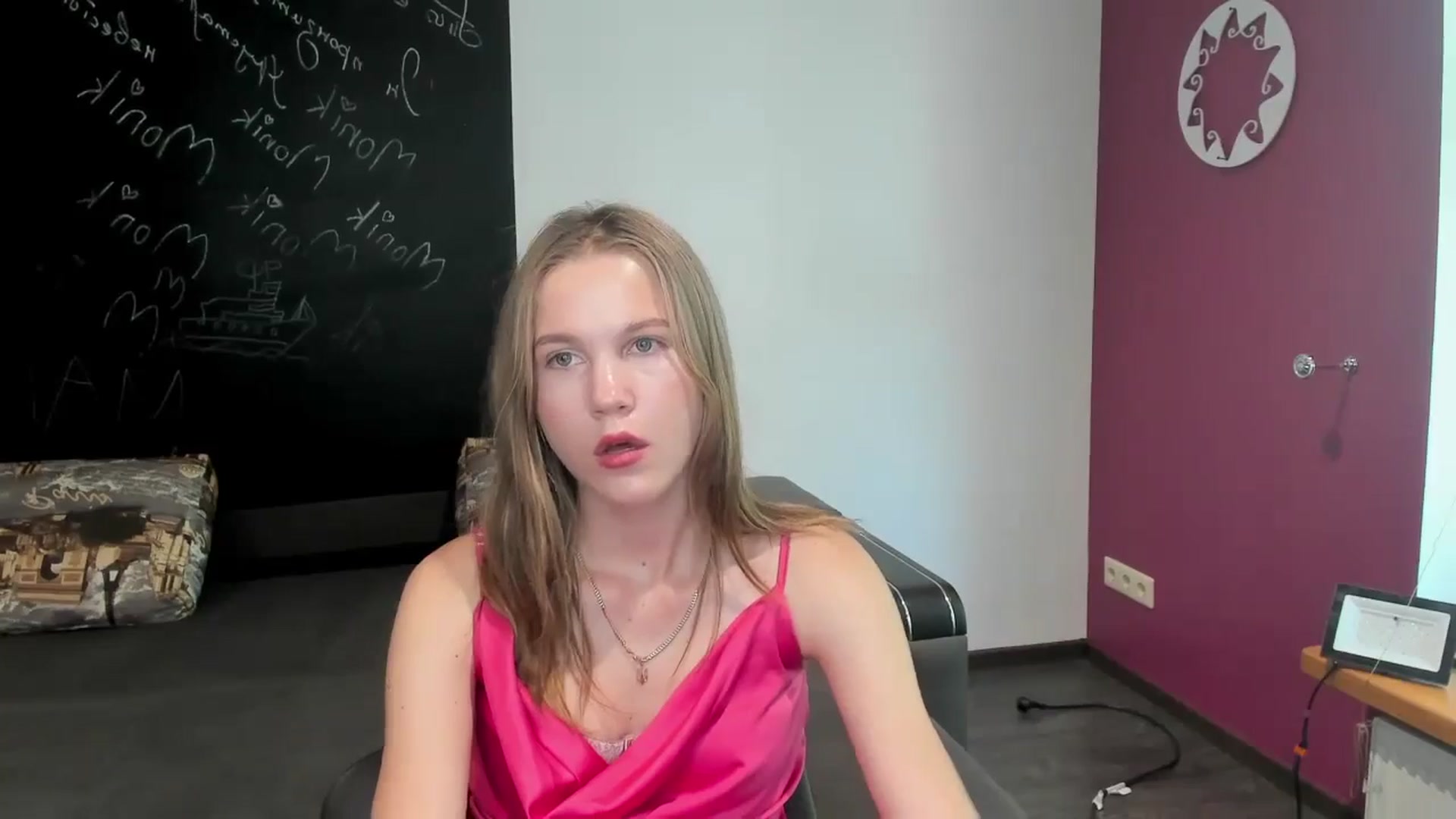 Gallery image thumbnail from Kate_Lewiss's myfreecams stream on, 06/18/2024, 11:01 image 15 of 20