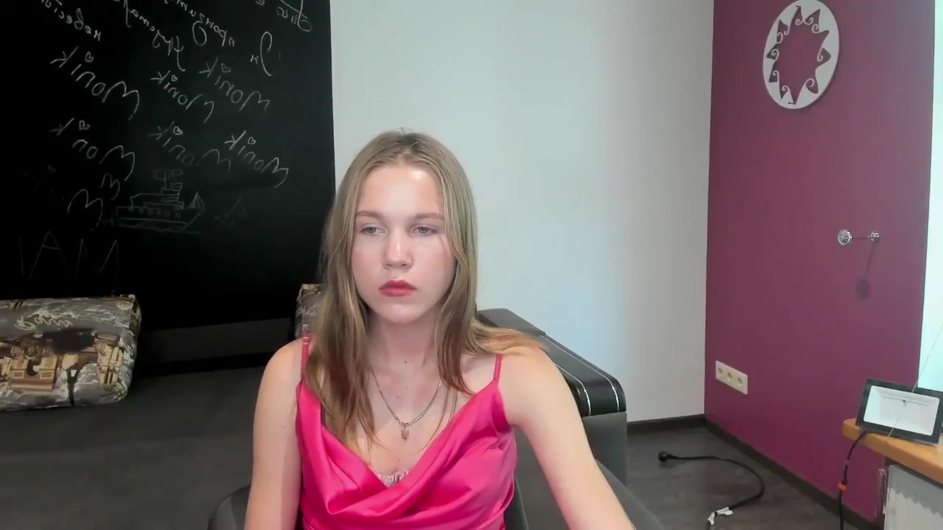Gallery image thumbnail from Kate_Lewiss's myfreecams stream on, 06/18/2024, 11:01 image 16 of 20