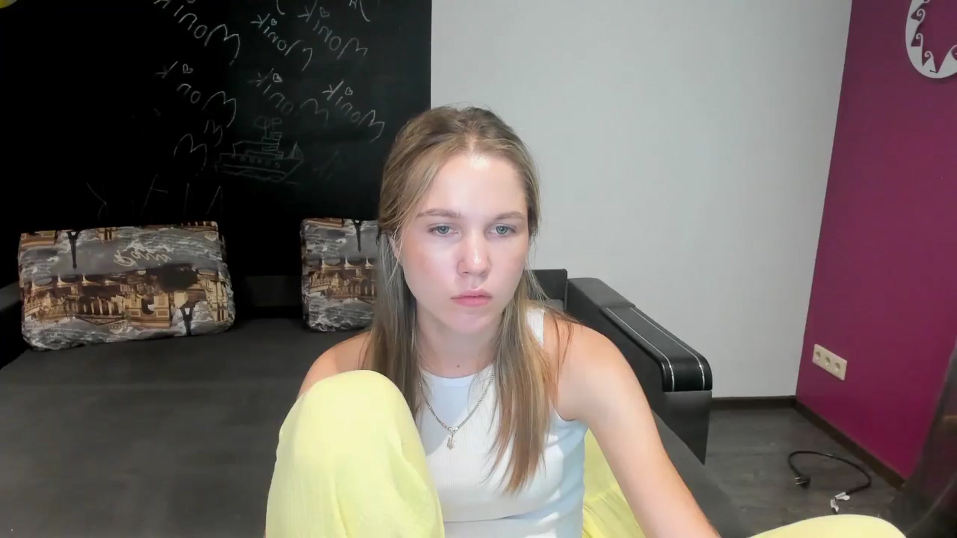 Gallery image thumbnail from Kate_Lewiss's myfreecams stream on, 06/19/2024, 10:55 image 19 of 20