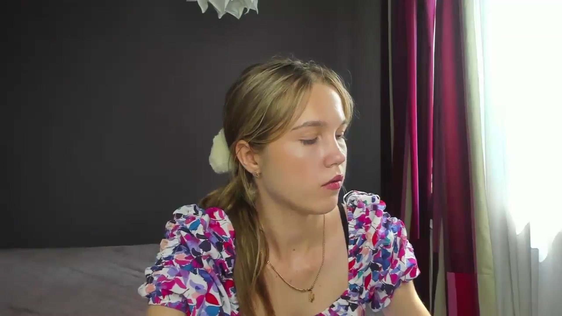 Gallery image thumbnail from Kate_Lewiss's myfreecams stream on, 06/20/2024, 08:16 image 4 of 20