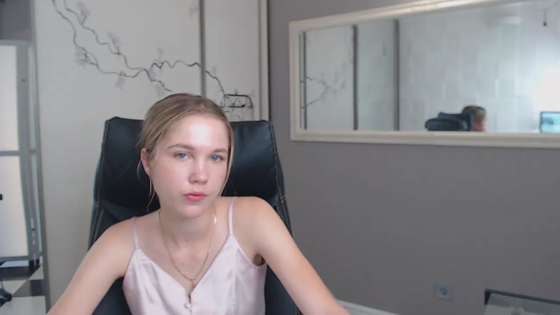 Gallery image thumbnail from Kate_Lewiss's myfreecams stream on, 06/23/2024, 07:30 image 19 of 20