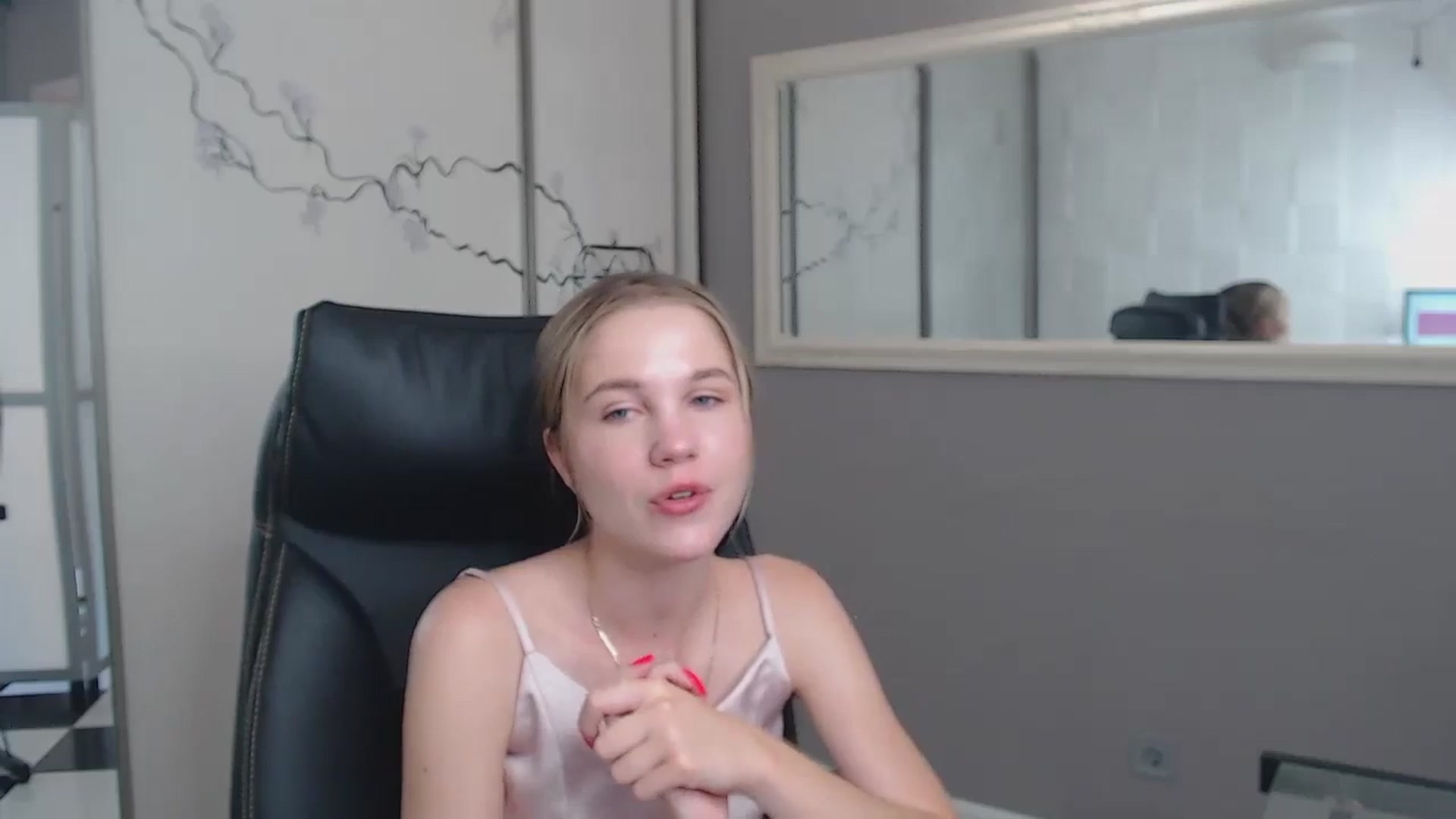 Gallery image thumbnail from Kate_Lewiss's myfreecams stream on, 06/23/2024, 09:49 image 15 of 20