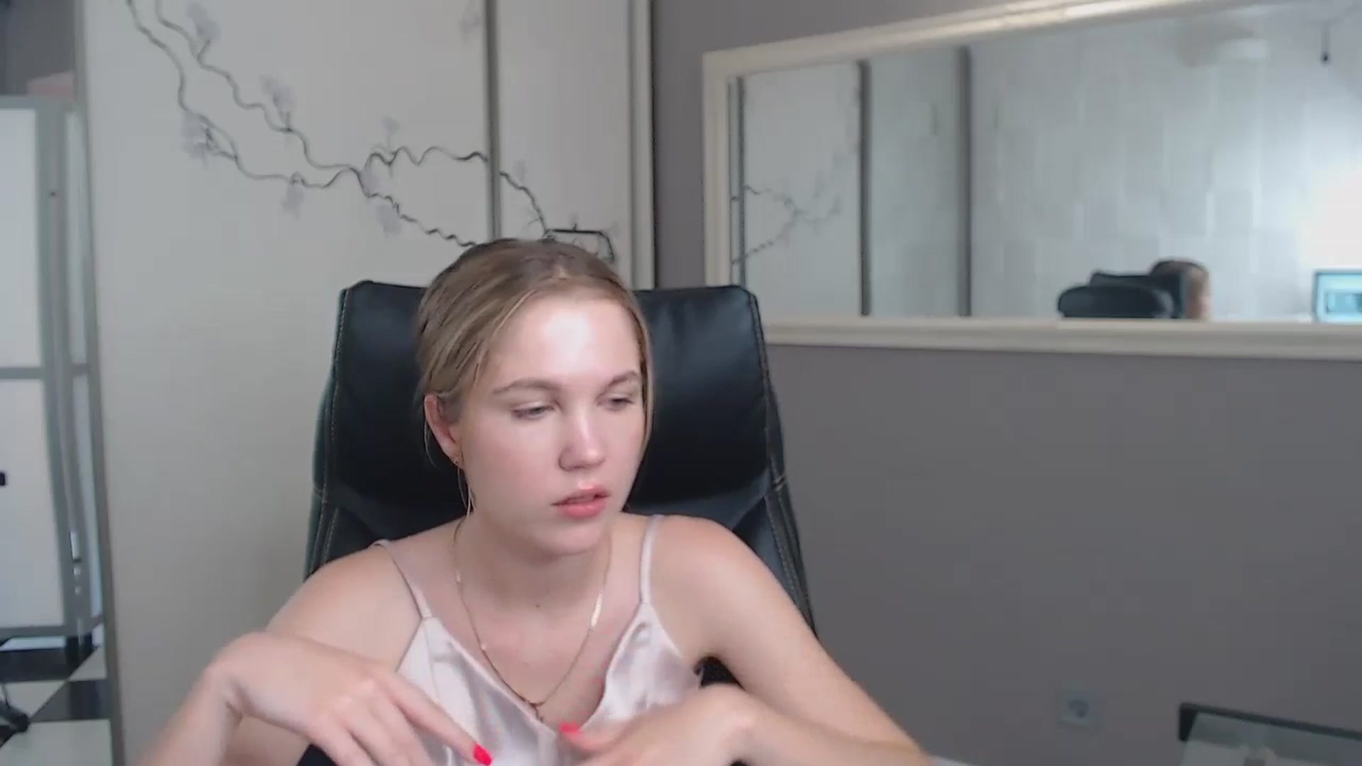 Gallery image thumbnail from Kate_Lewiss's myfreecams stream on, 06/23/2024, 09:49 image 18 of 20