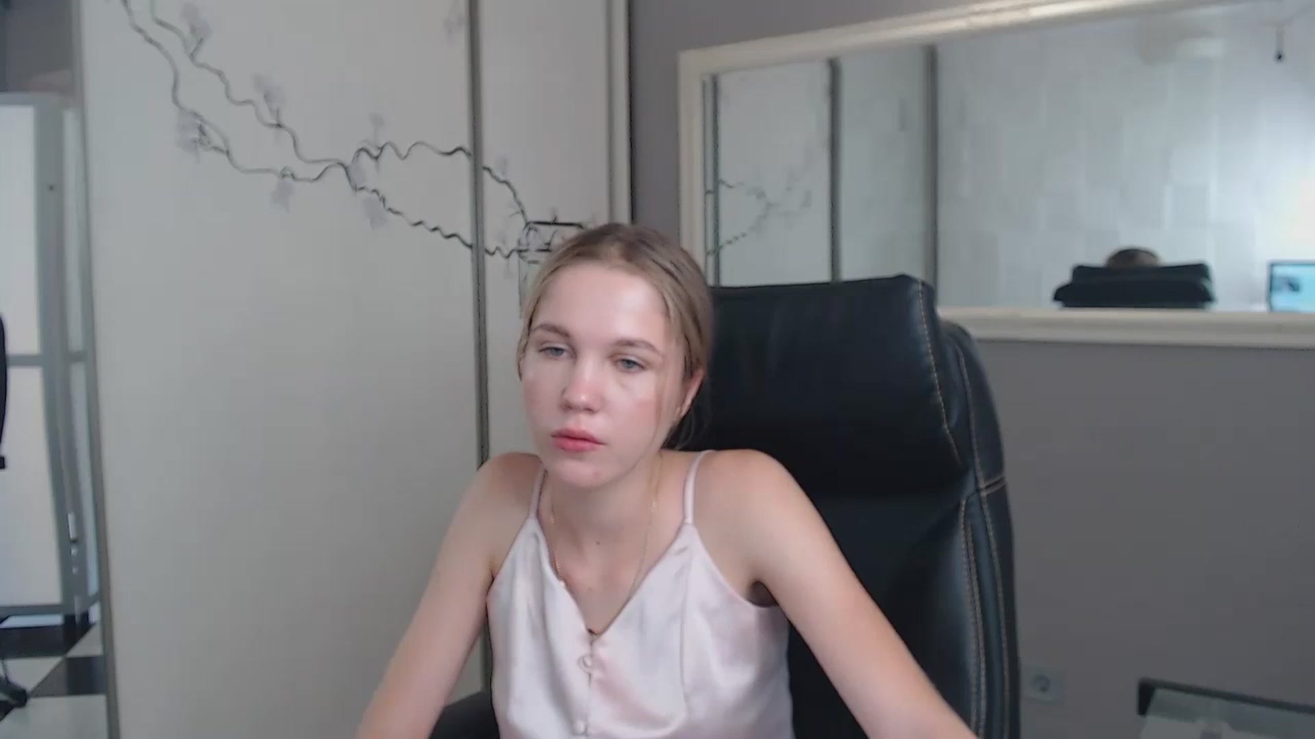 Gallery image thumbnail from Kate_Lewiss's myfreecams stream on, 06/23/2024, 09:49 image 11 of 20