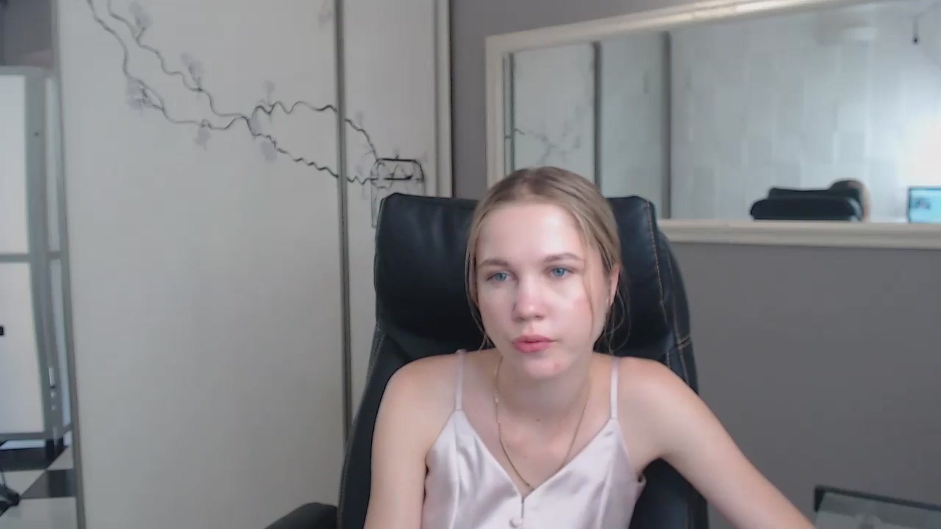 Gallery image thumbnail from Kate_Lewiss's myfreecams stream on, 06/23/2024, 09:49 image 8 of 20