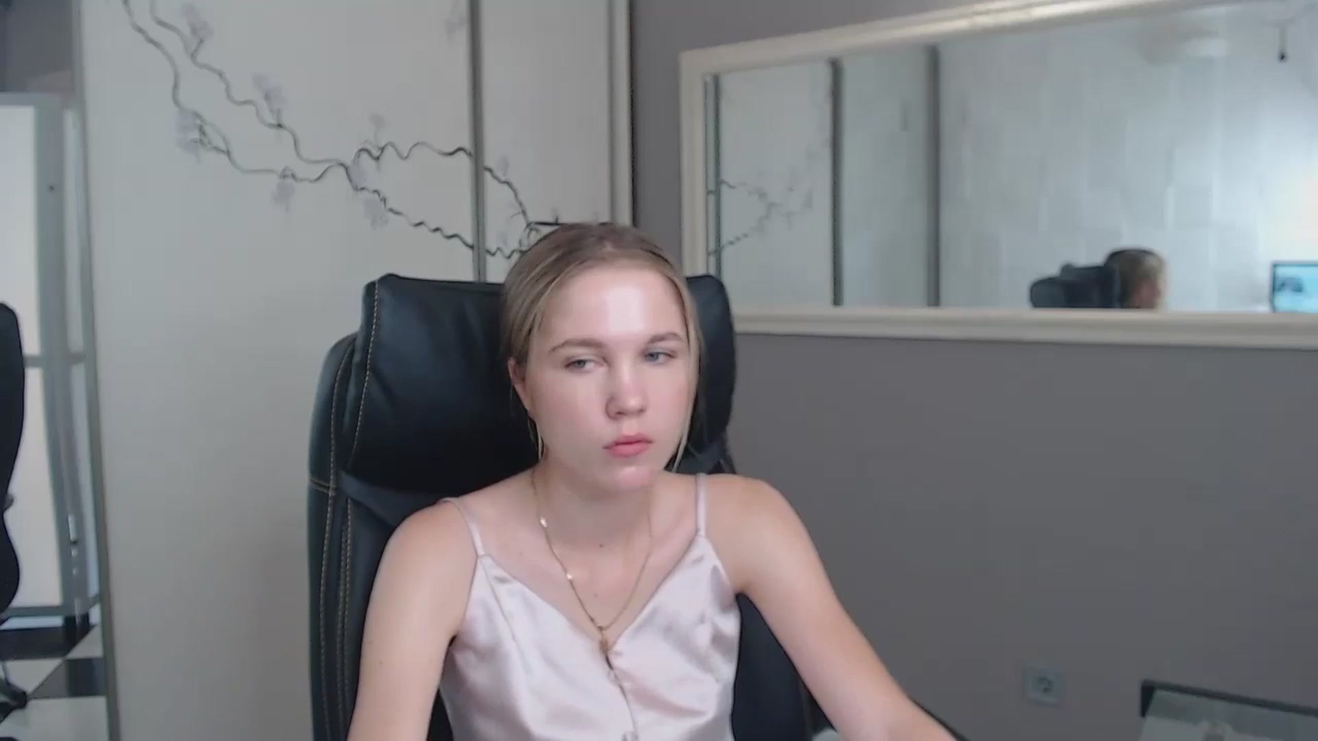 Gallery image thumbnail from Kate_Lewiss's myfreecams stream on, 06/23/2024, 09:49 image 1 of 20
