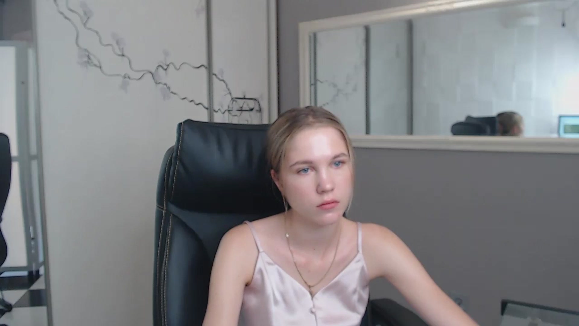 Gallery image thumbnail from Kate_Lewiss's myfreecams stream on, 06/23/2024, 09:49 image 4 of 20