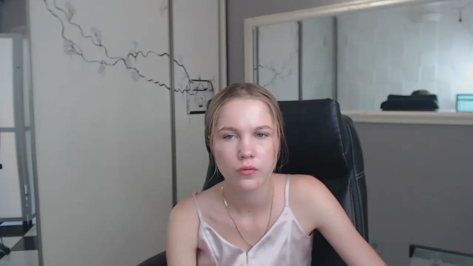 Gallery image thumbnail from Kate_Lewiss's myfreecams stream on, 06/23/2024, 09:49 image 10 of 20