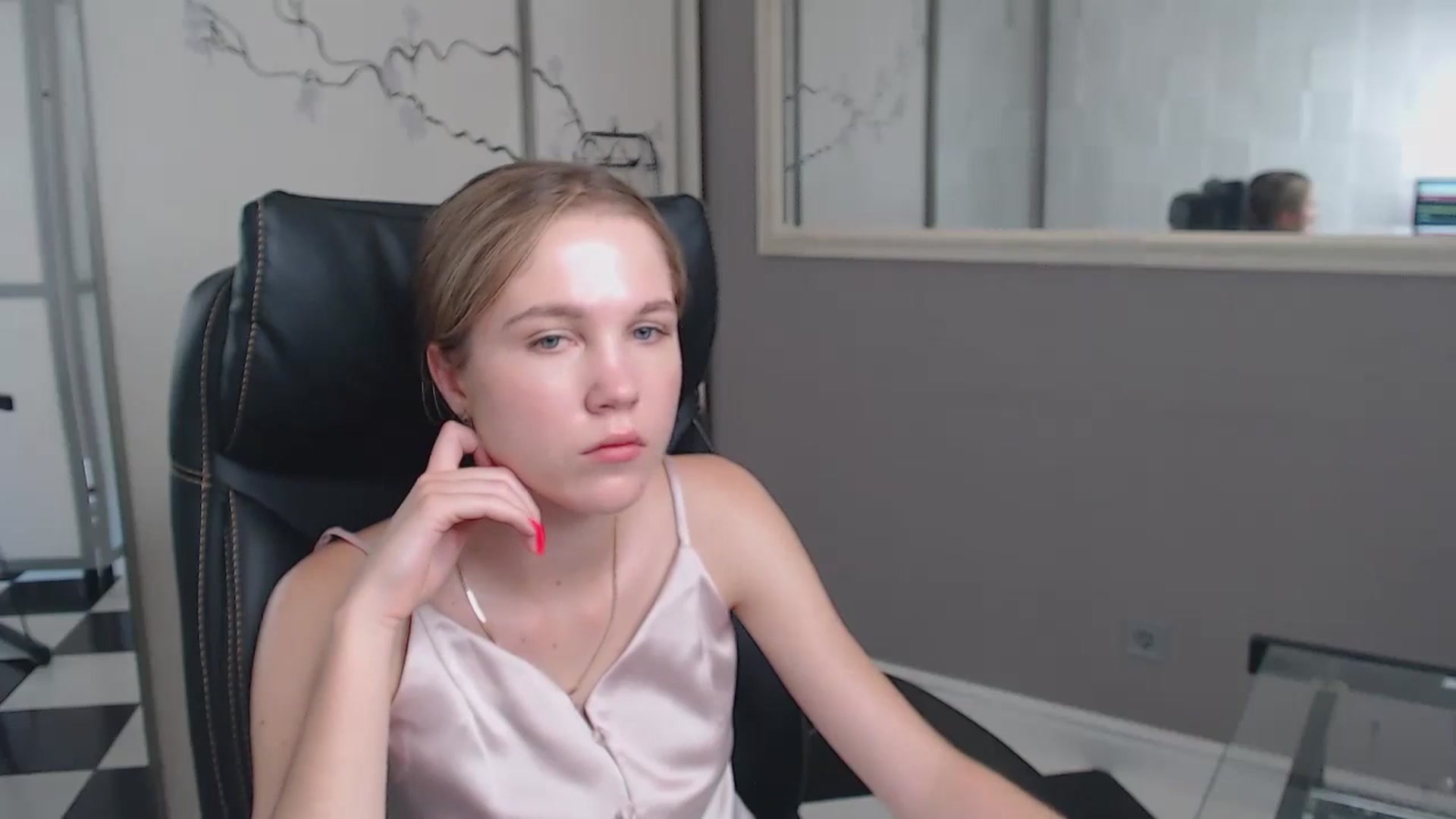 Gallery image thumbnail from Kate_Lewiss's myfreecams stream on, 06/23/2024, 11:03 image 5 of 20
