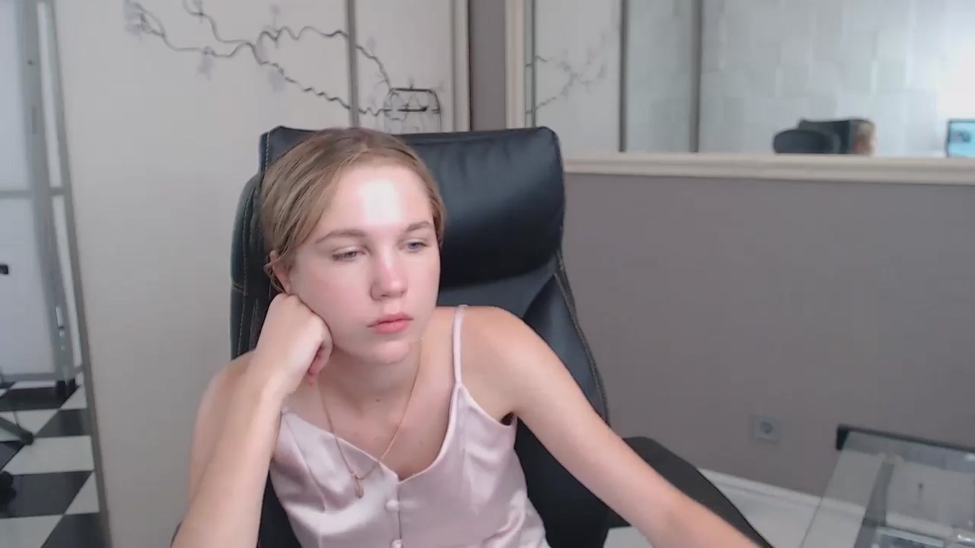 Gallery image thumbnail from Kate_Lewiss's myfreecams stream on, 06/23/2024, 11:03 image 16 of 20