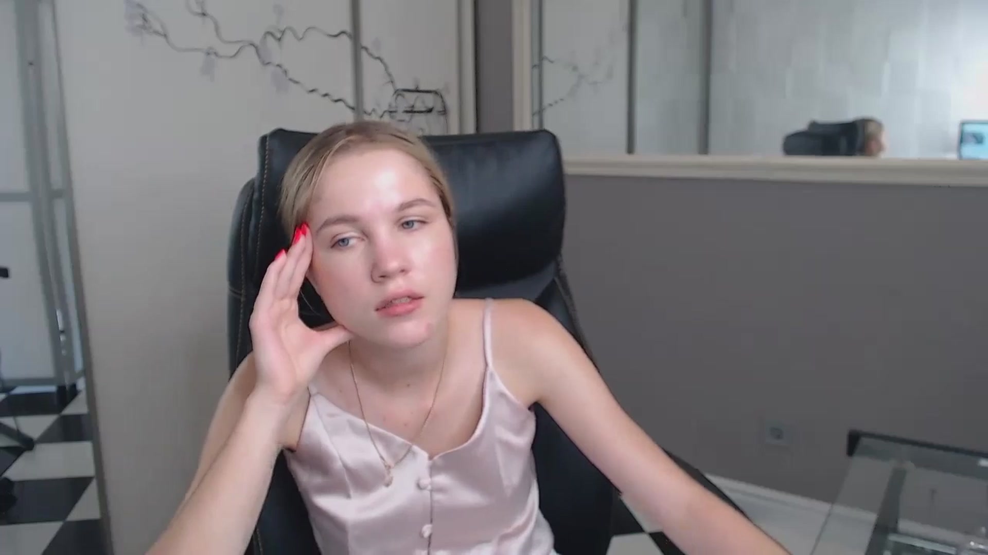 Gallery image thumbnail from Kate_Lewiss's myfreecams stream on, 06/23/2024, 11:03 image 15 of 20