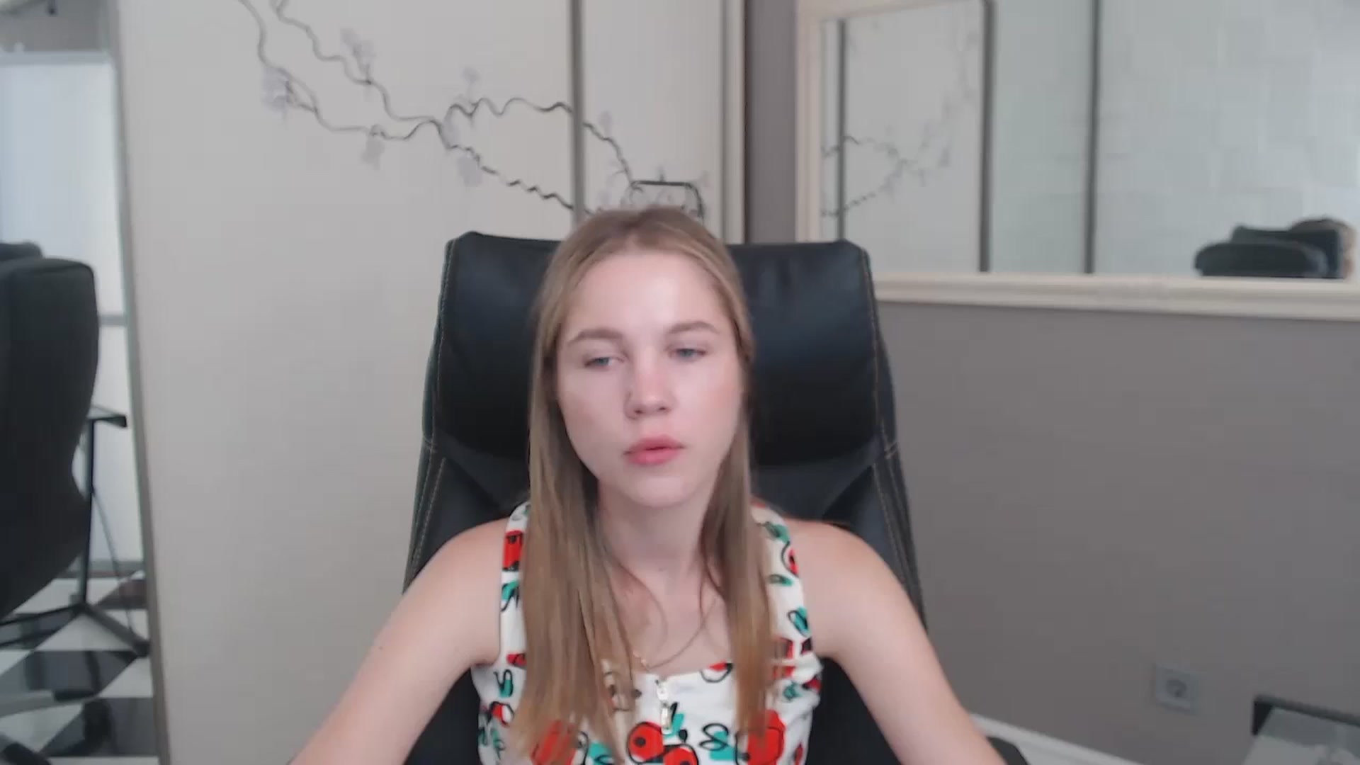 Gallery image thumbnail from Kate_Lewiss's myfreecams stream on, 06/24/2024, 07:04 image 19 of 20