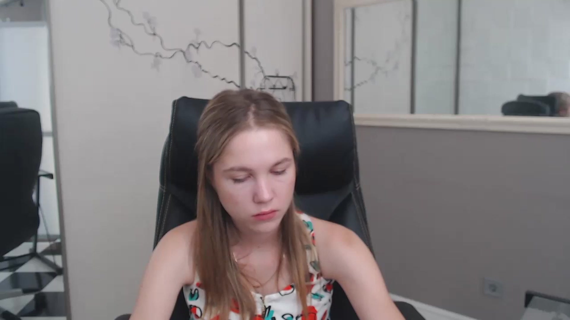 Gallery image thumbnail from Kate_Lewiss's myfreecams stream on, 06/24/2024, 07:04 image 15 of 20