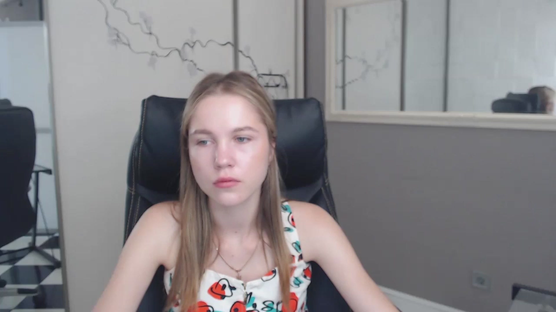 Gallery image thumbnail from Kate_Lewiss's myfreecams stream on, 06/24/2024, 07:04 image 1 of 20
