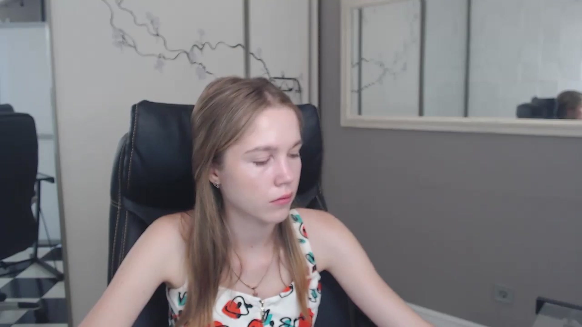 Gallery image thumbnail from Kate_Lewiss's myfreecams stream on, 06/24/2024, 07:04 image 3 of 20