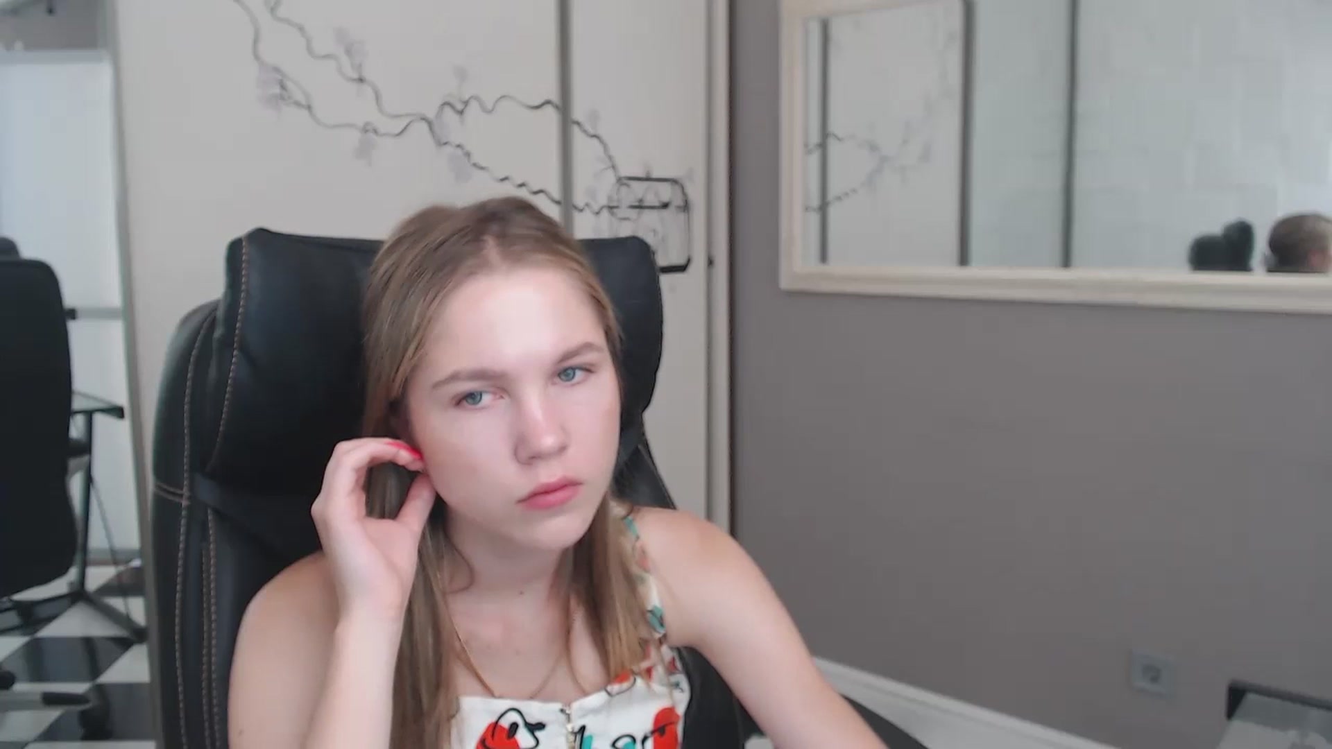 Gallery image thumbnail from Kate_Lewiss's myfreecams stream on, 06/24/2024, 07:04 image 12 of 20