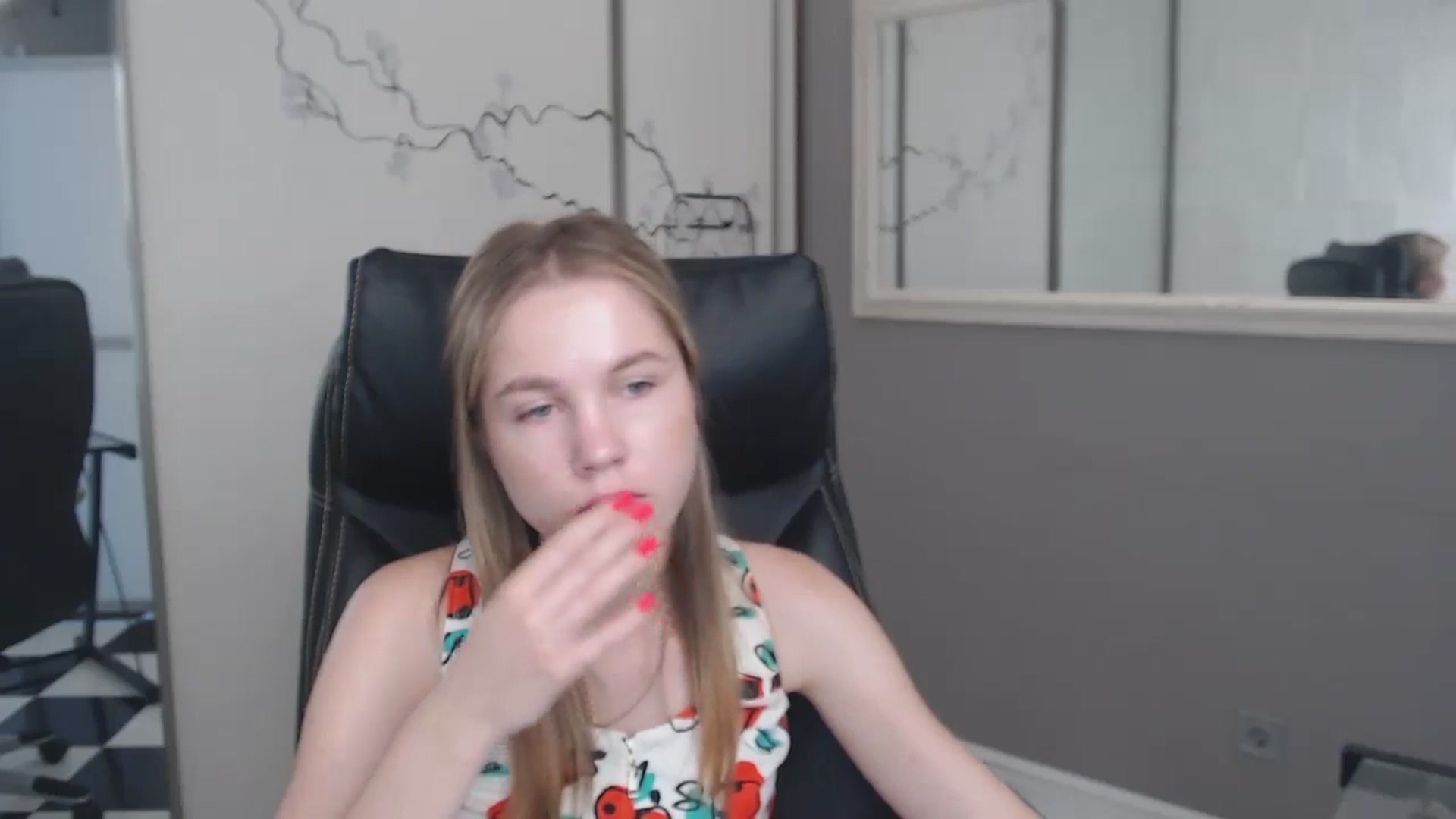 Gallery image thumbnail from Kate_Lewiss's myfreecams stream on, 06/24/2024, 07:40 image 3 of 20