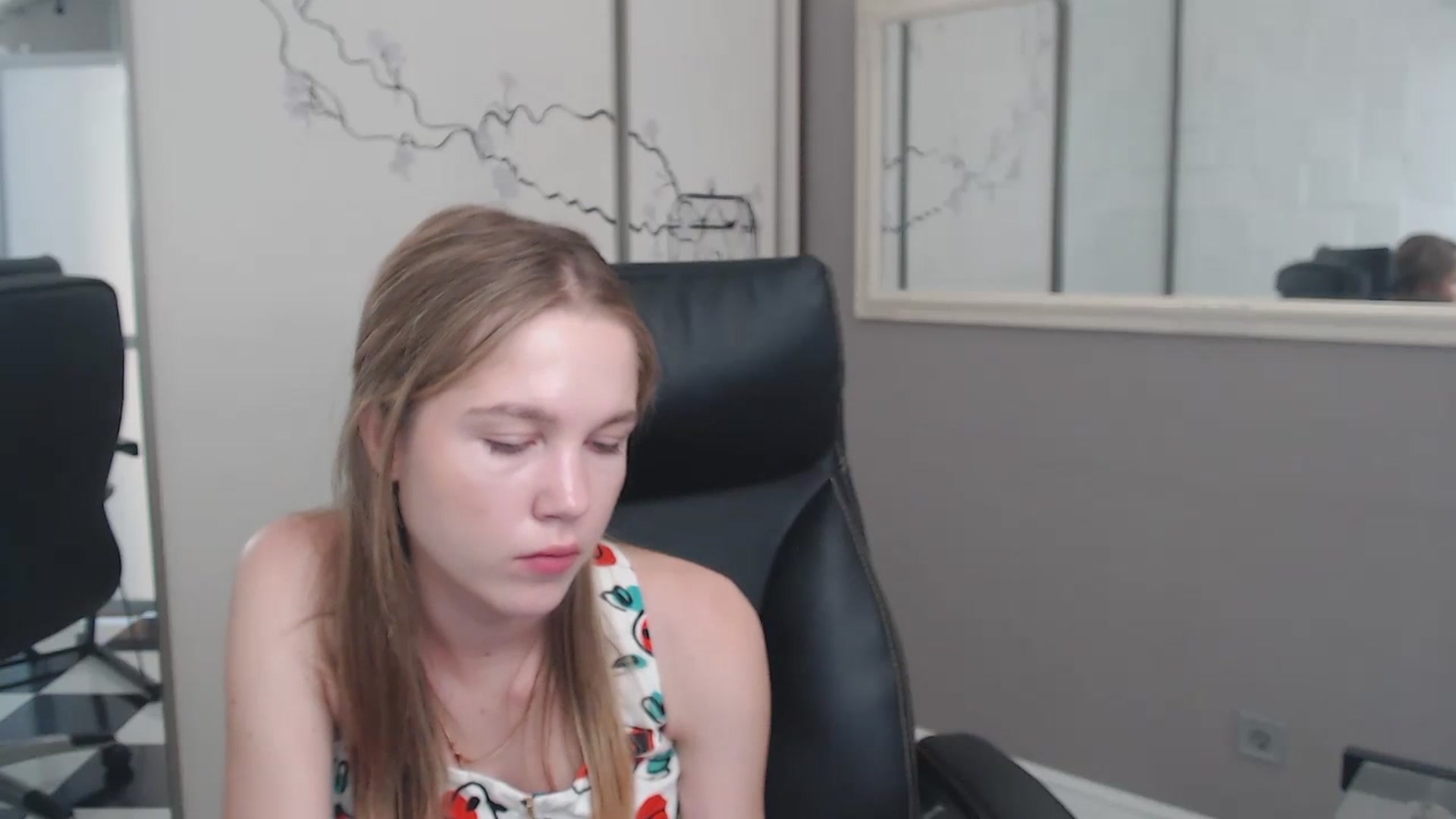 Gallery image thumbnail from Kate_Lewiss's myfreecams stream on, 06/24/2024, 07:40 image 11 of 20