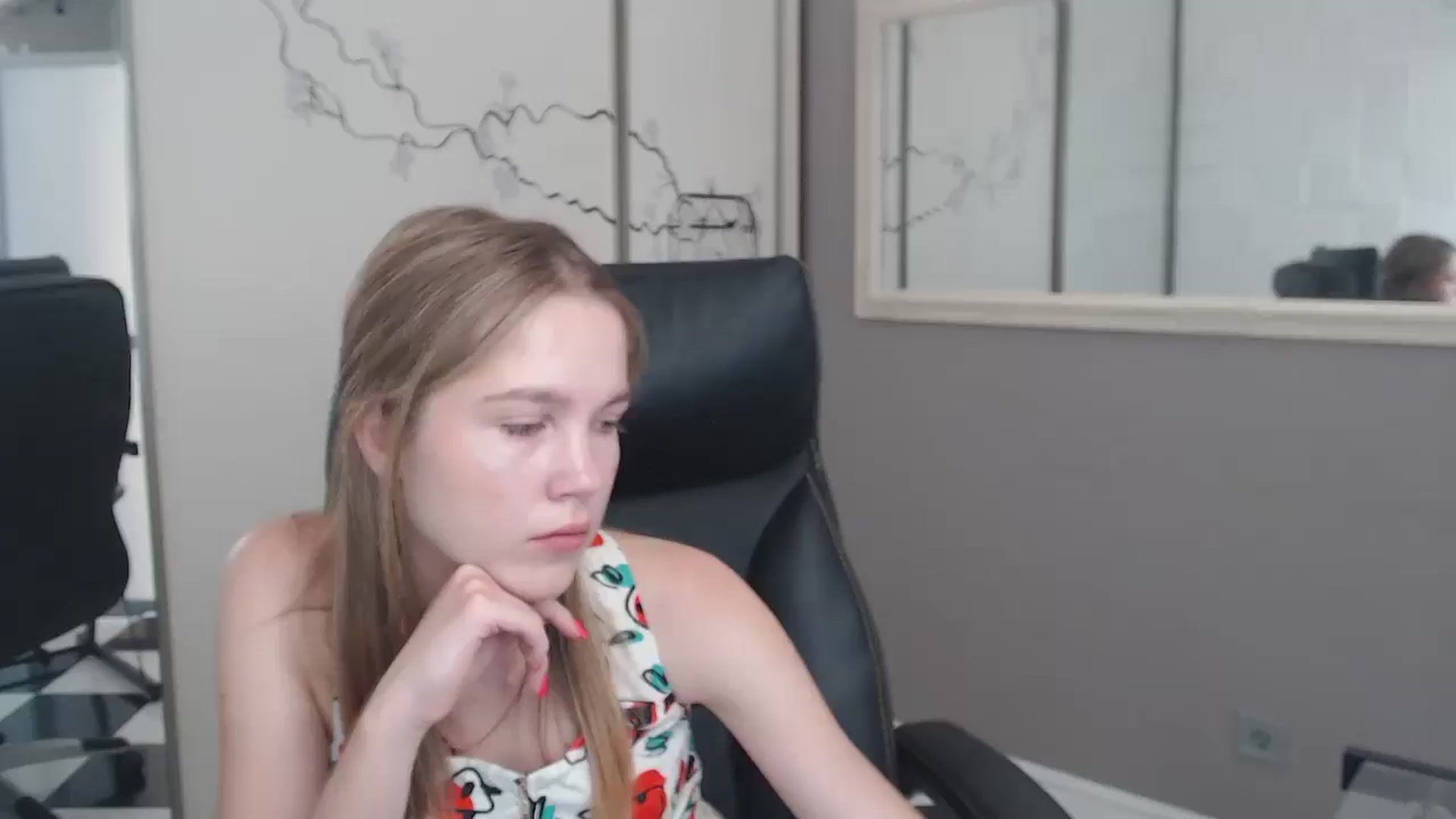 Gallery image thumbnail from Kate_Lewiss's myfreecams stream on, 06/24/2024, 07:40 image 9 of 20
