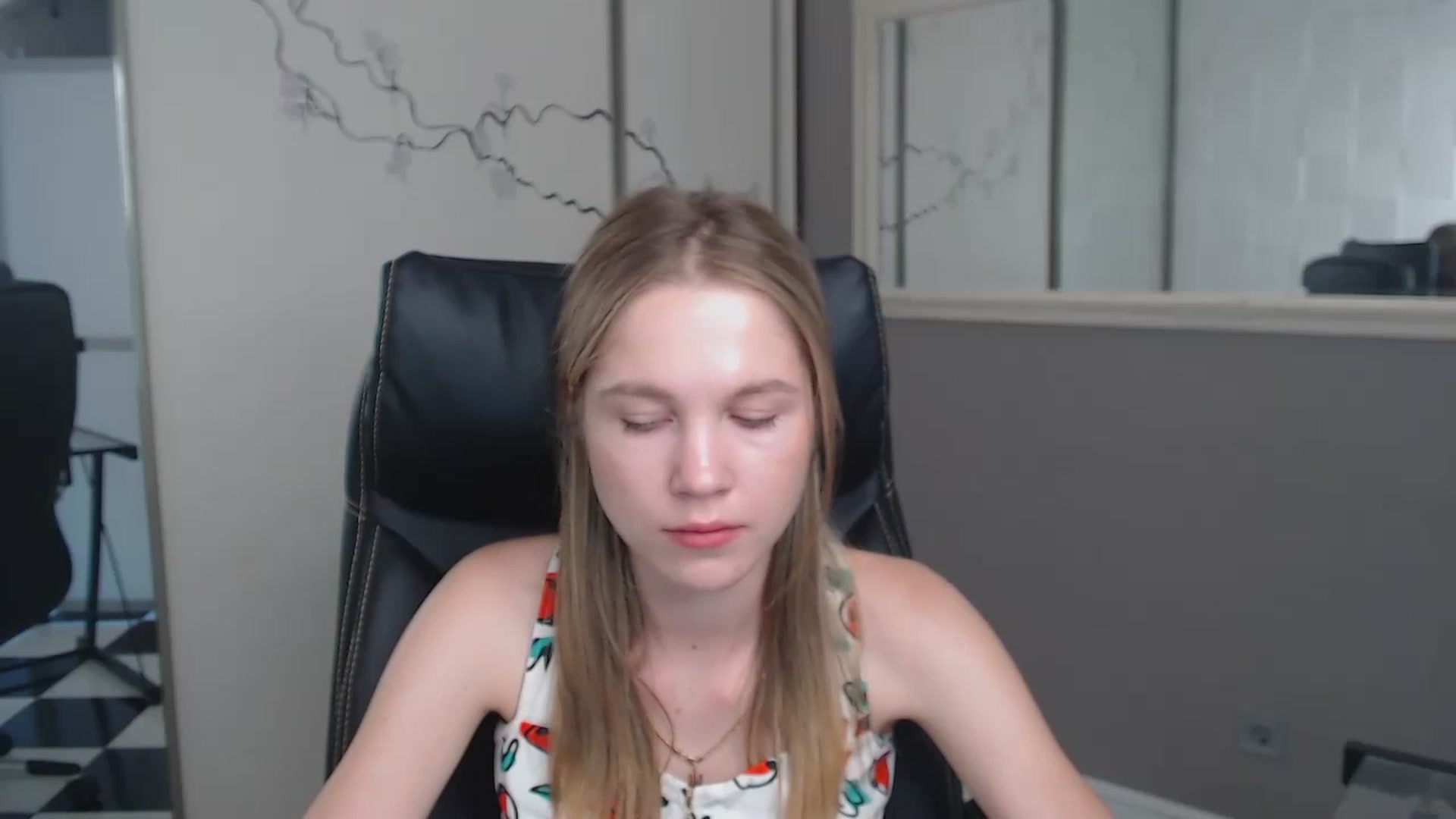 Gallery image thumbnail from Kate_Lewiss's myfreecams stream on, 06/24/2024, 10:26 image 10 of 20