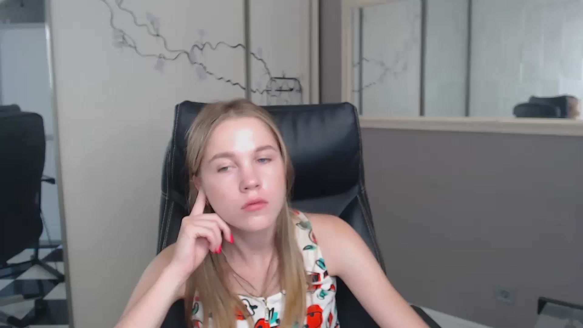 Gallery image thumbnail from Kate_Lewiss's myfreecams stream on, 06/24/2024, 10:45 image 3 of 20