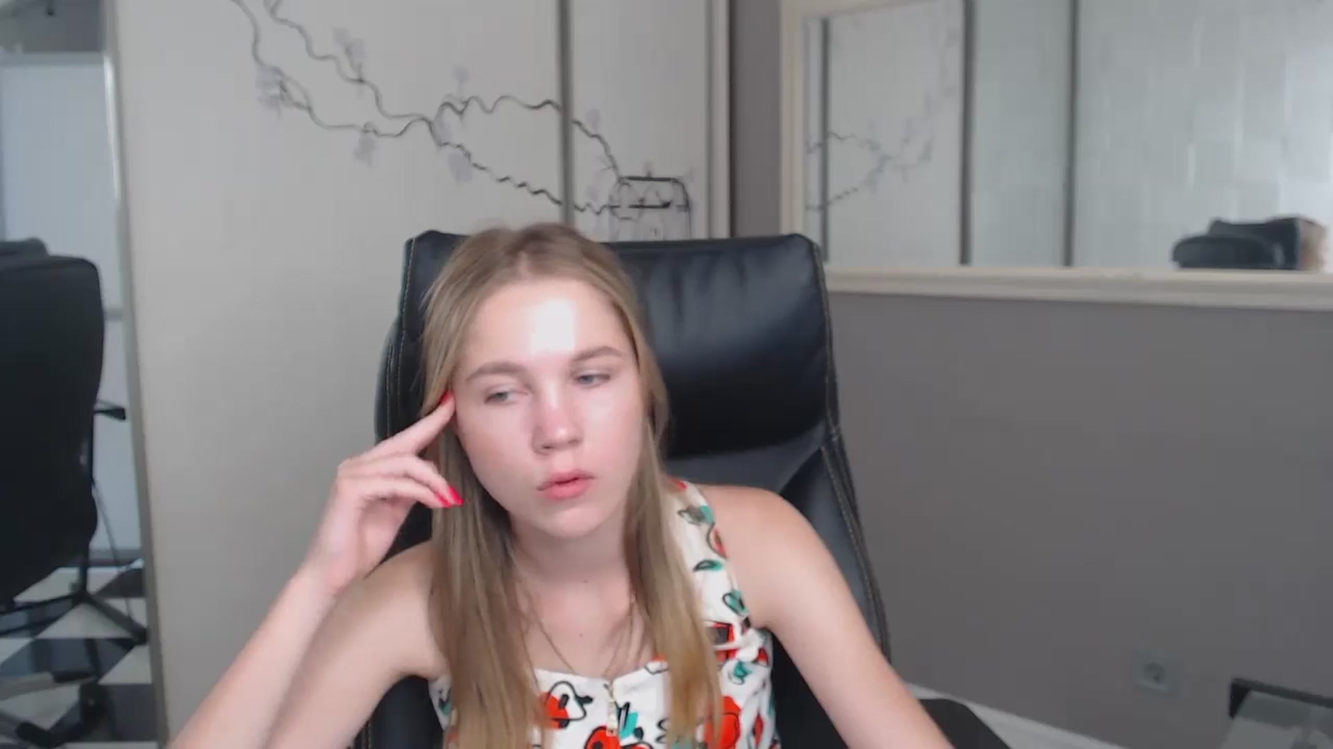Gallery image thumbnail from Kate_Lewiss's myfreecams stream on, 06/24/2024, 10:45 image 17 of 20