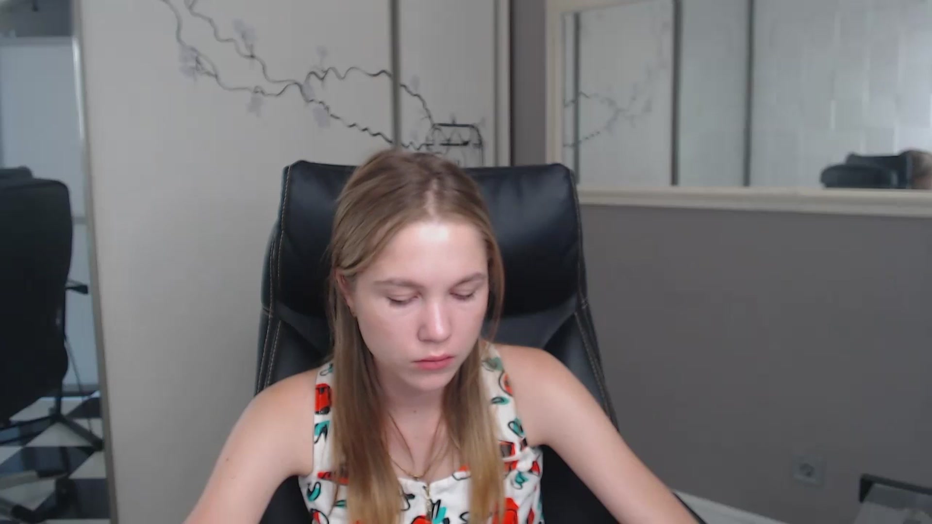 Gallery image thumbnail from Kate_Lewiss's myfreecams stream on, 06/24/2024, 10:45 image 12 of 20