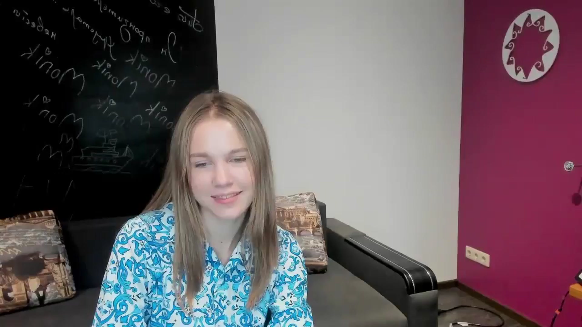 Gallery image thumbnail from Kate_Lewiss's myfreecams stream on, 06/25/2024, 06:35 image 10 of 20
