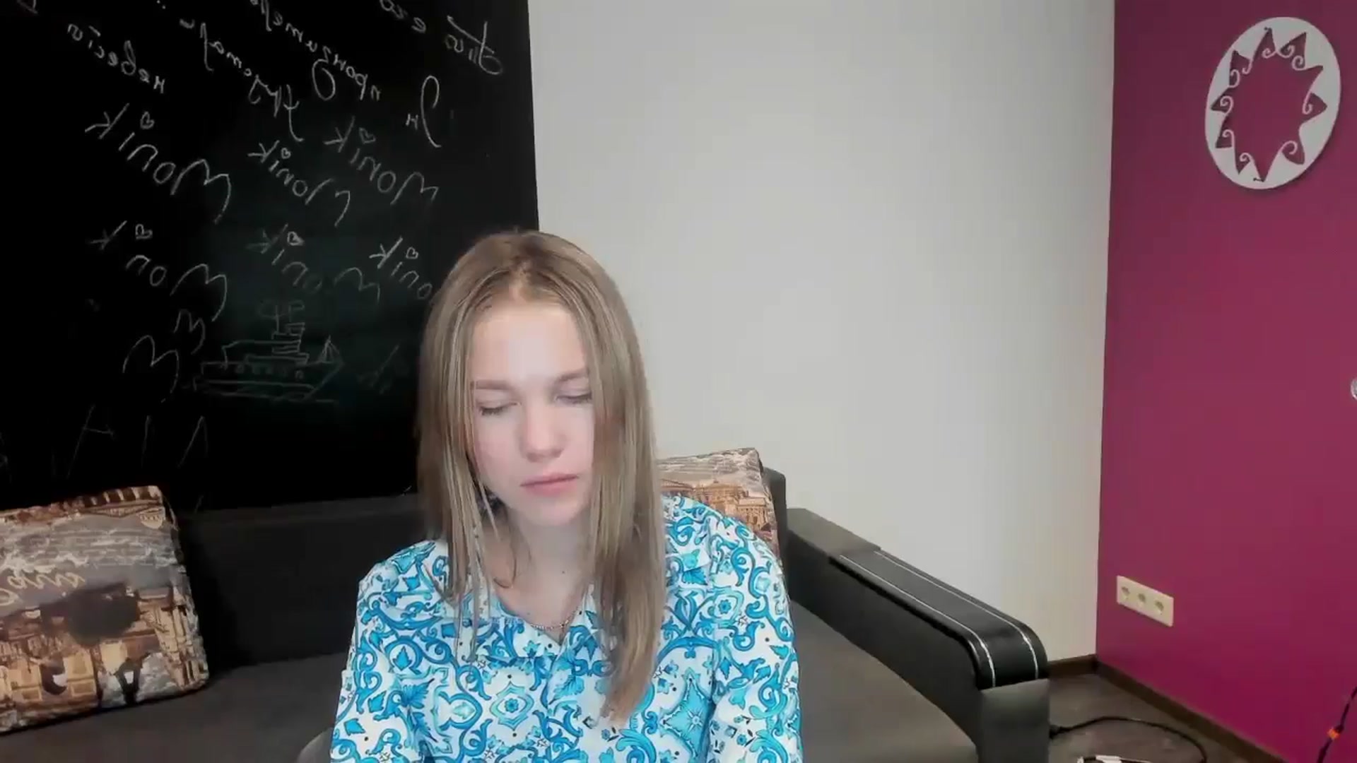 Gallery image thumbnail from Kate_Lewiss's myfreecams stream on, 06/25/2024, 07:14 image 6 of 20