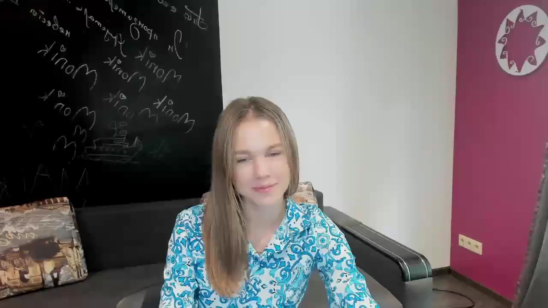 Gallery image thumbnail from Kate_Lewiss's myfreecams stream on, 06/25/2024, 07:14 image 15 of 20