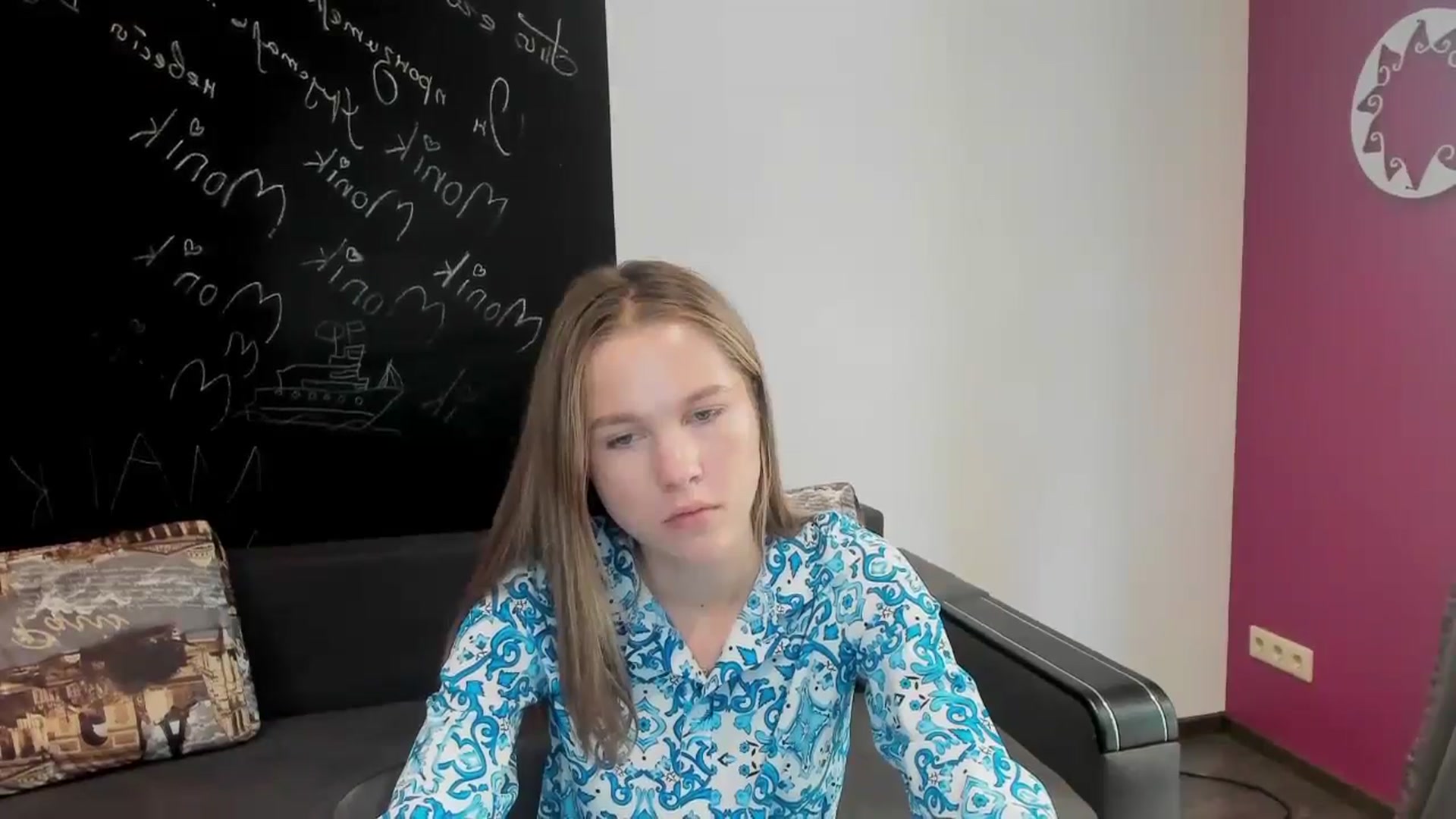Gallery image thumbnail from Kate_Lewiss's myfreecams stream on, 06/25/2024, 08:12 image 17 of 20