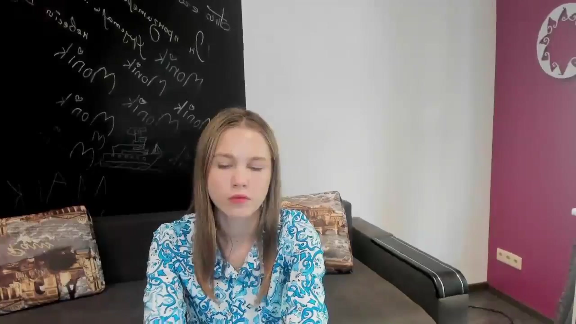Gallery image thumbnail from Kate_Lewiss's myfreecams stream on, 06/25/2024, 09:53 image 17 of 20